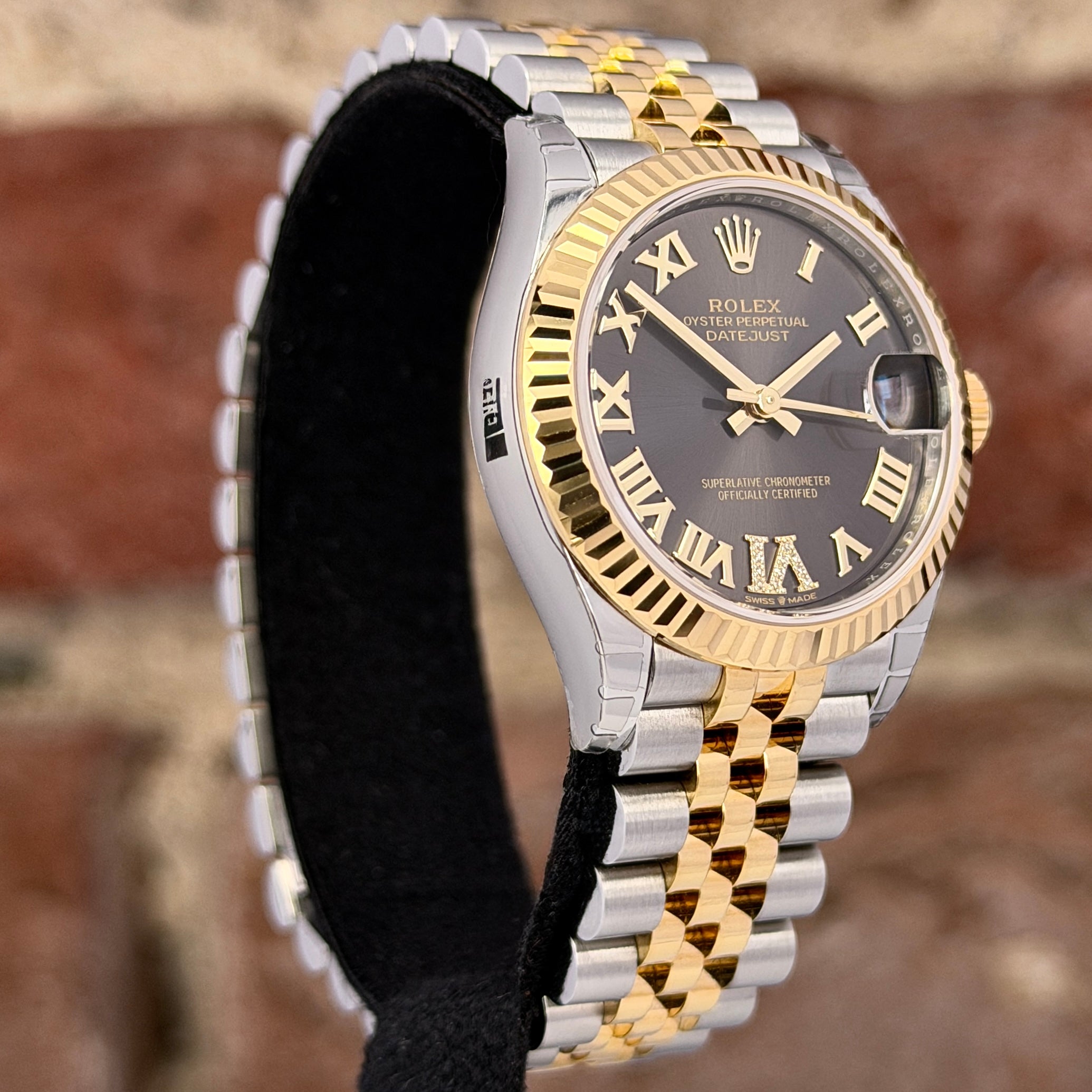 Rolex Datejust 31 - Dark Grey Zifferblatt mit Diamanten, Modell 2026, Ref.278273