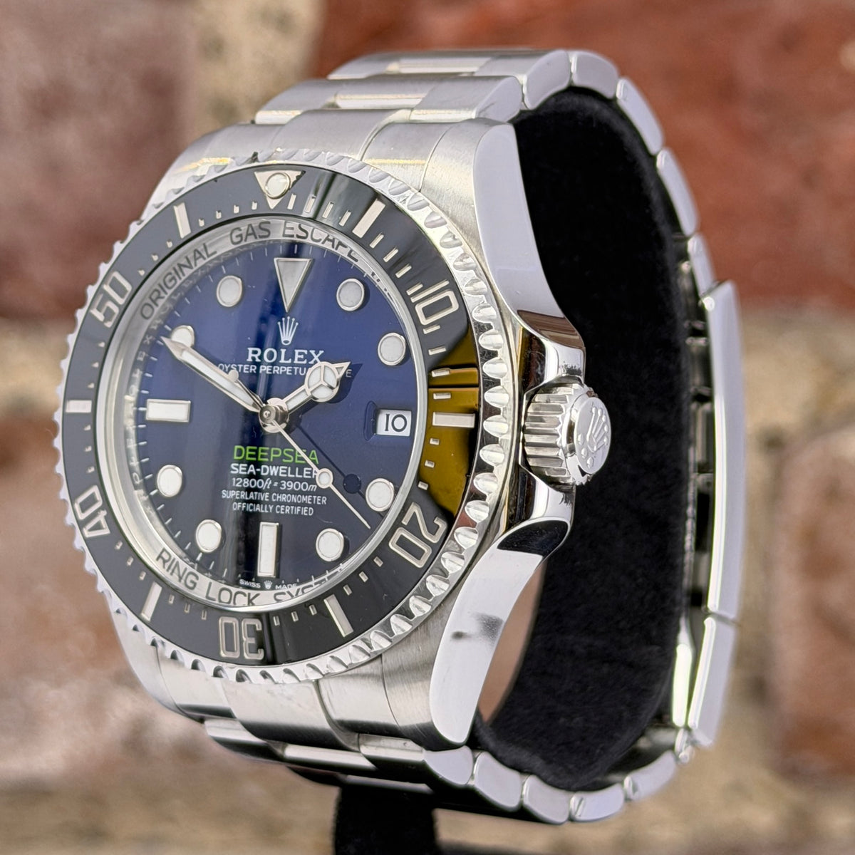 Rolex Deepsea 44 - Blau/Schwarzes Zifferblatt, Modell 2025, Ref.136660