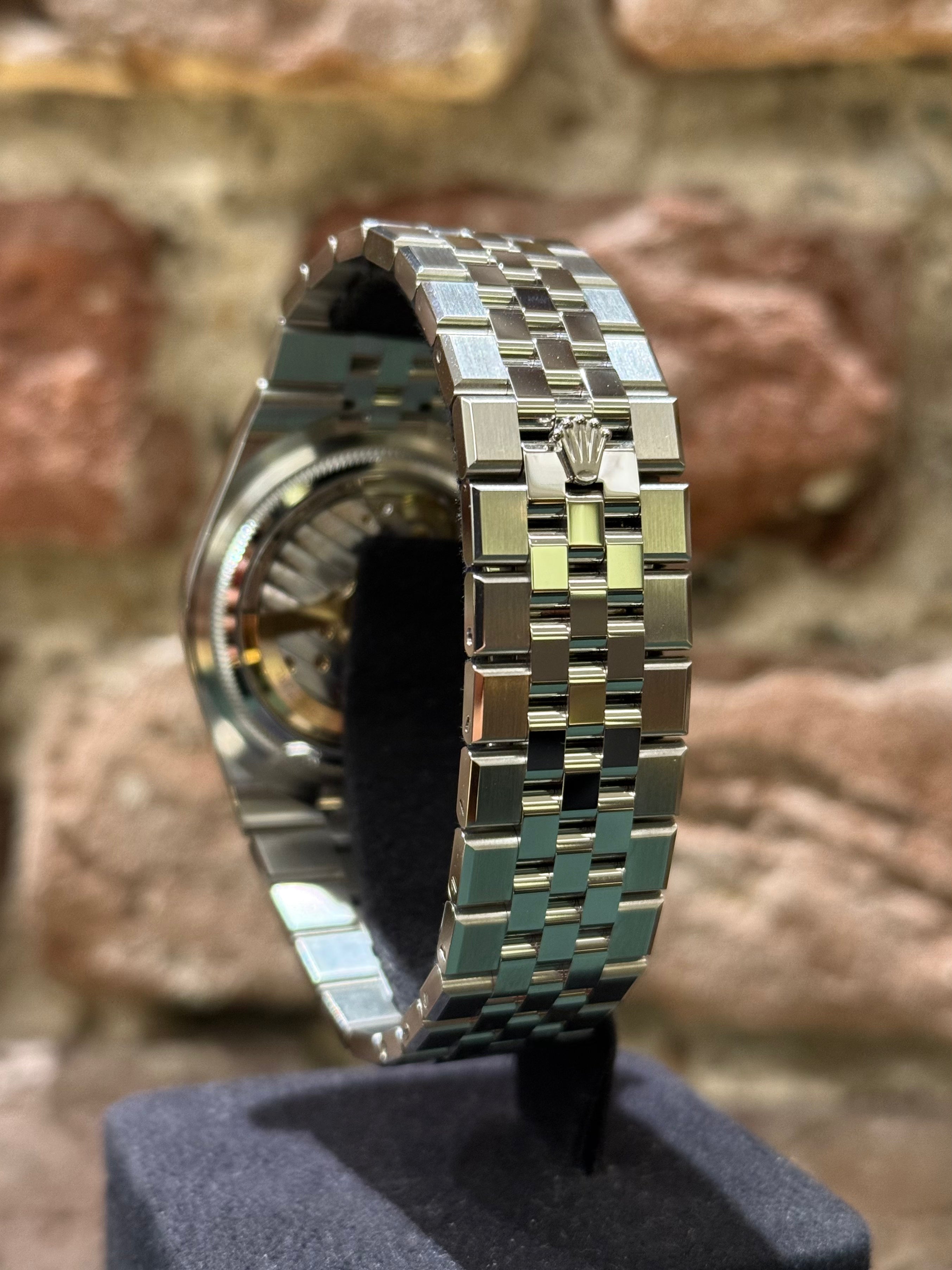 Rolex Land-Dweller - Weißes Zifferblatt, Modell 2025, Ref. 127334