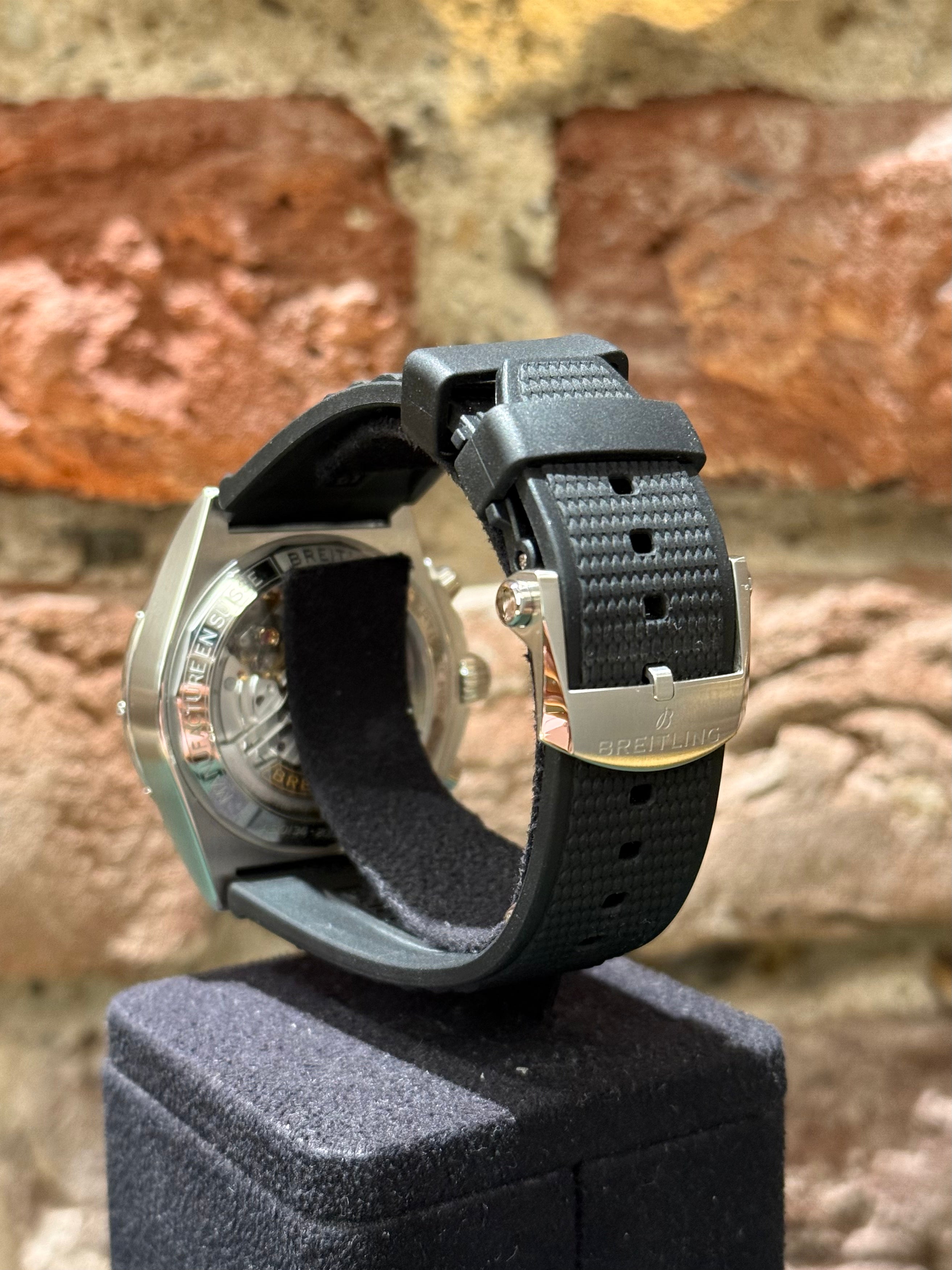 Breitling Super Chronomat - Graues Zifferblatt, Modell 2025, Ref.AB0134