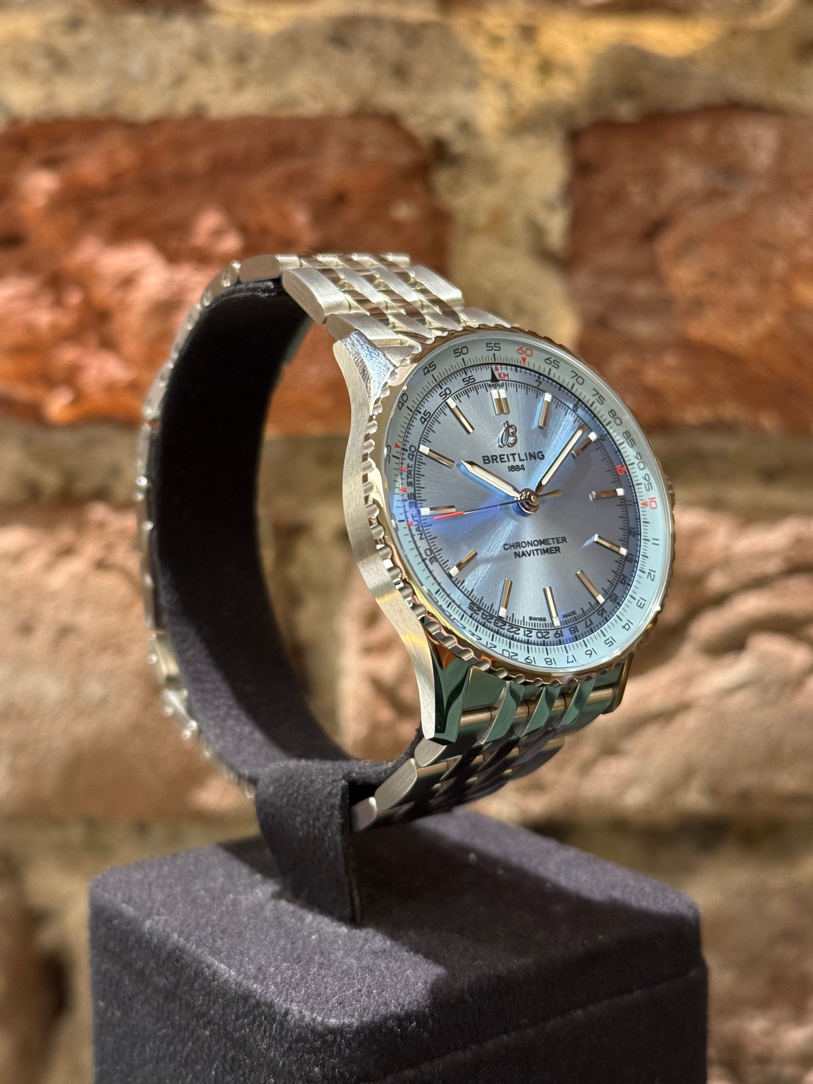 Breitling Navitimer 41 - Blaues Zifferblatt, Modell 2025, Ref.A17329