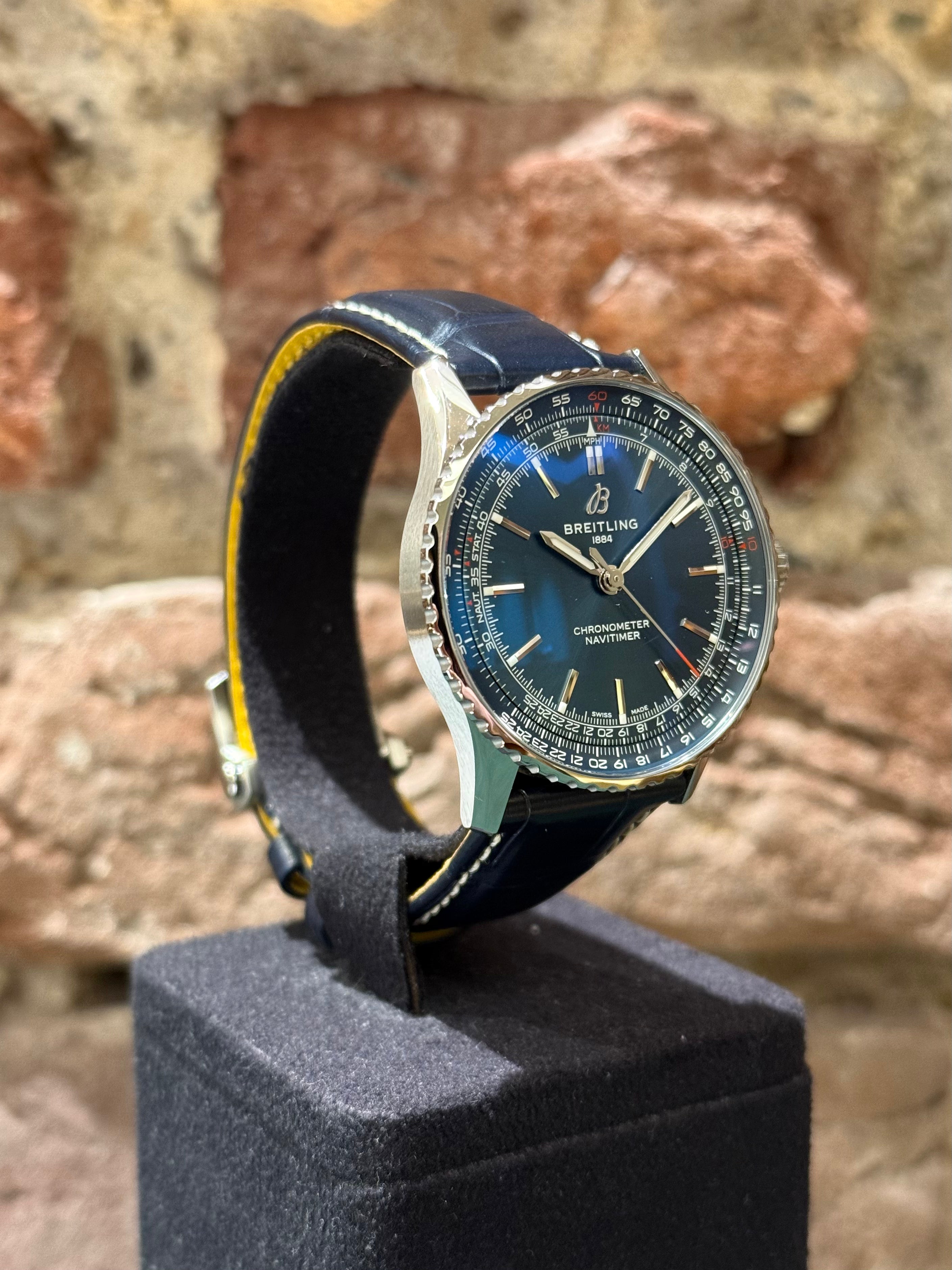 Breitling Navitimer 41 - Blaues Zifferblatt, Modell 2025 Ref.A17329