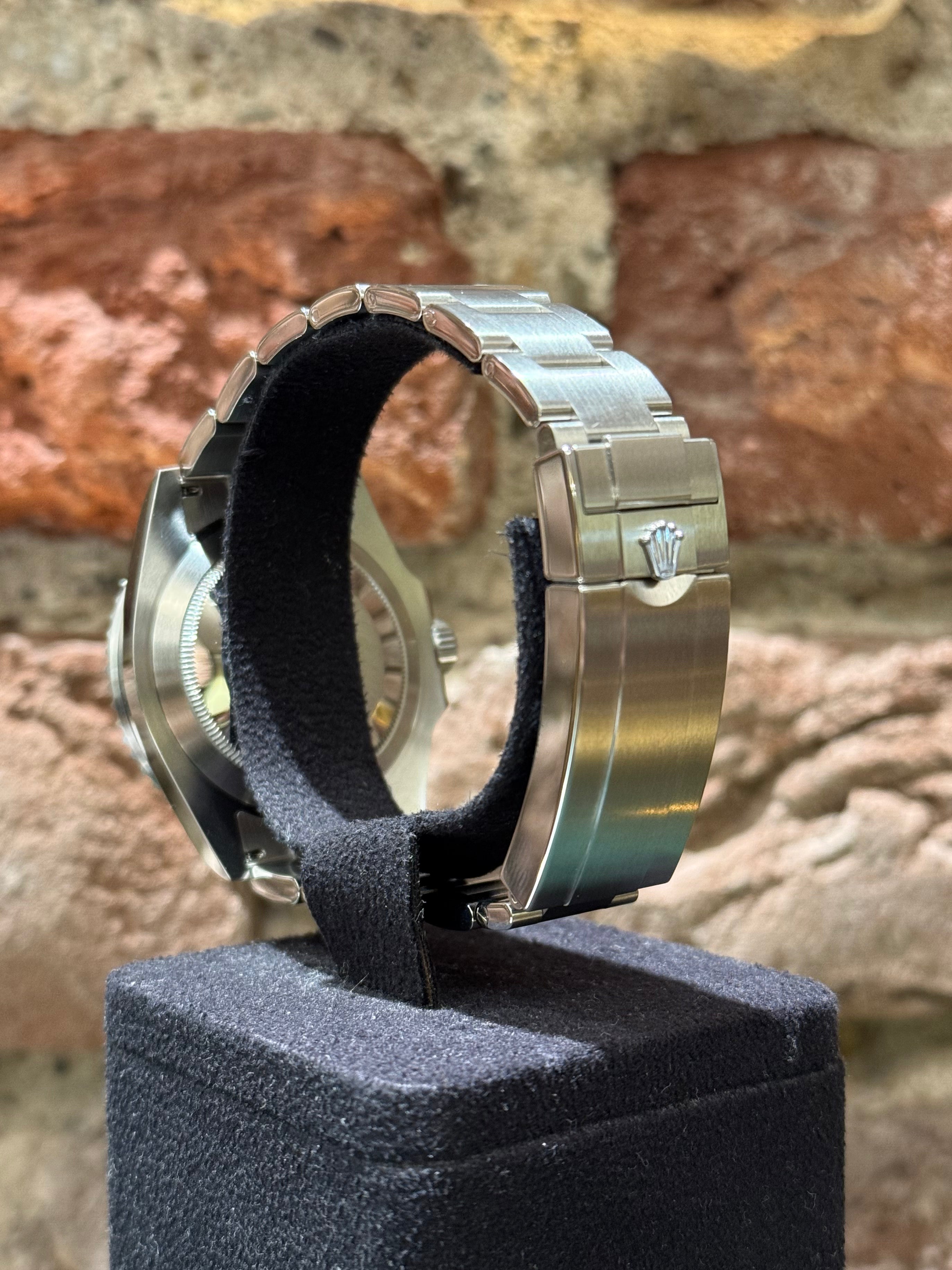 Rolex Submariner 41 - Schwarzes Zifferblatt, Modell 2025, Ref.124060