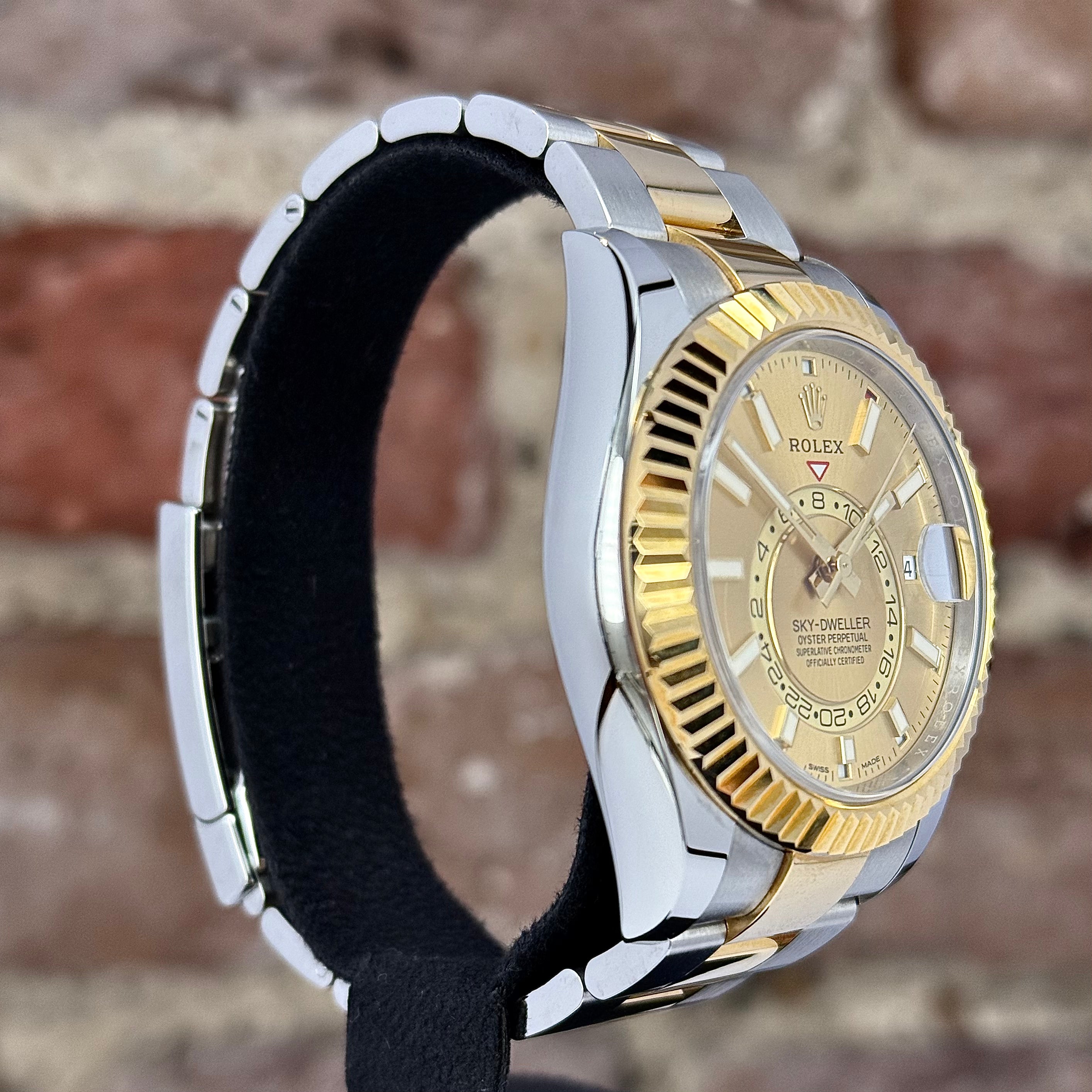 Rolex Skydweller 42 - Champagner Zifferblatt, Modell 2021, Ref.326933