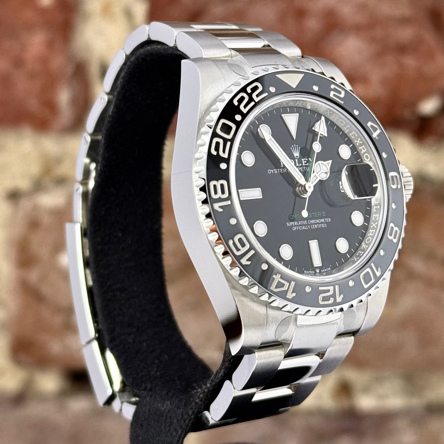 Rolex Gmt Master 40 - Schwarzes Zifferblatt, Modell 2026, Ref.126710GRNR