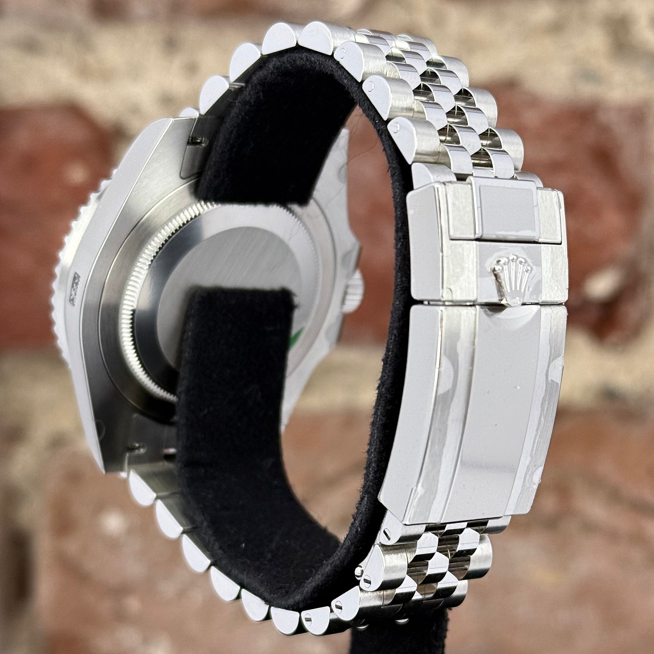 Rolex GMT-Master II - Schwarzes Zifferblatt, Modell 2026, Ref. 126710GRNR