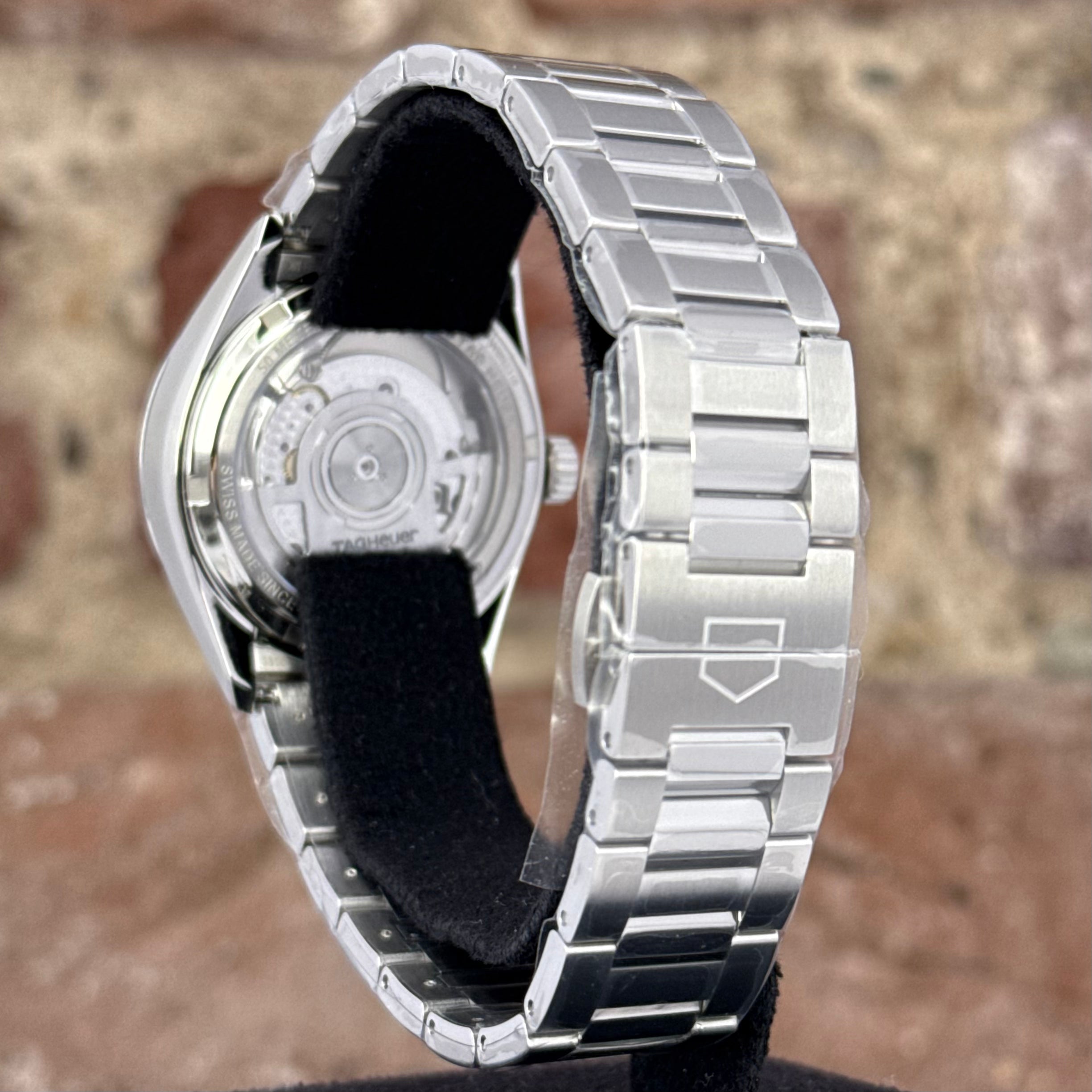 TAG Heuer Carrera Date 36 - Pinkes Zifferblatt mit Diamanten, Modell 2026, Ref. WBN2318