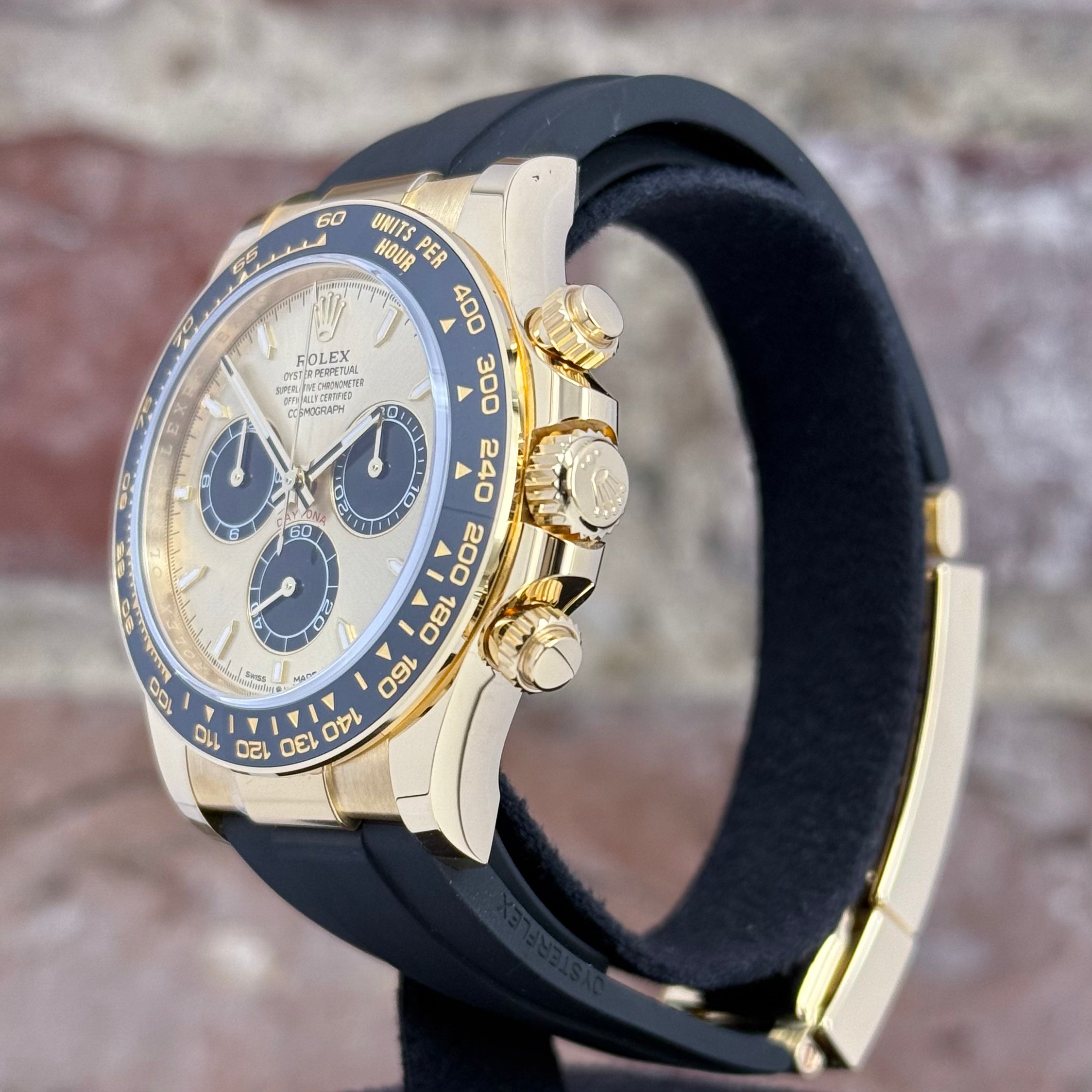 Rolex Daytona 40 - Goldenes Zifferblatt ,Pikachu‘ ,Modell 2024, Ref. 126518LN