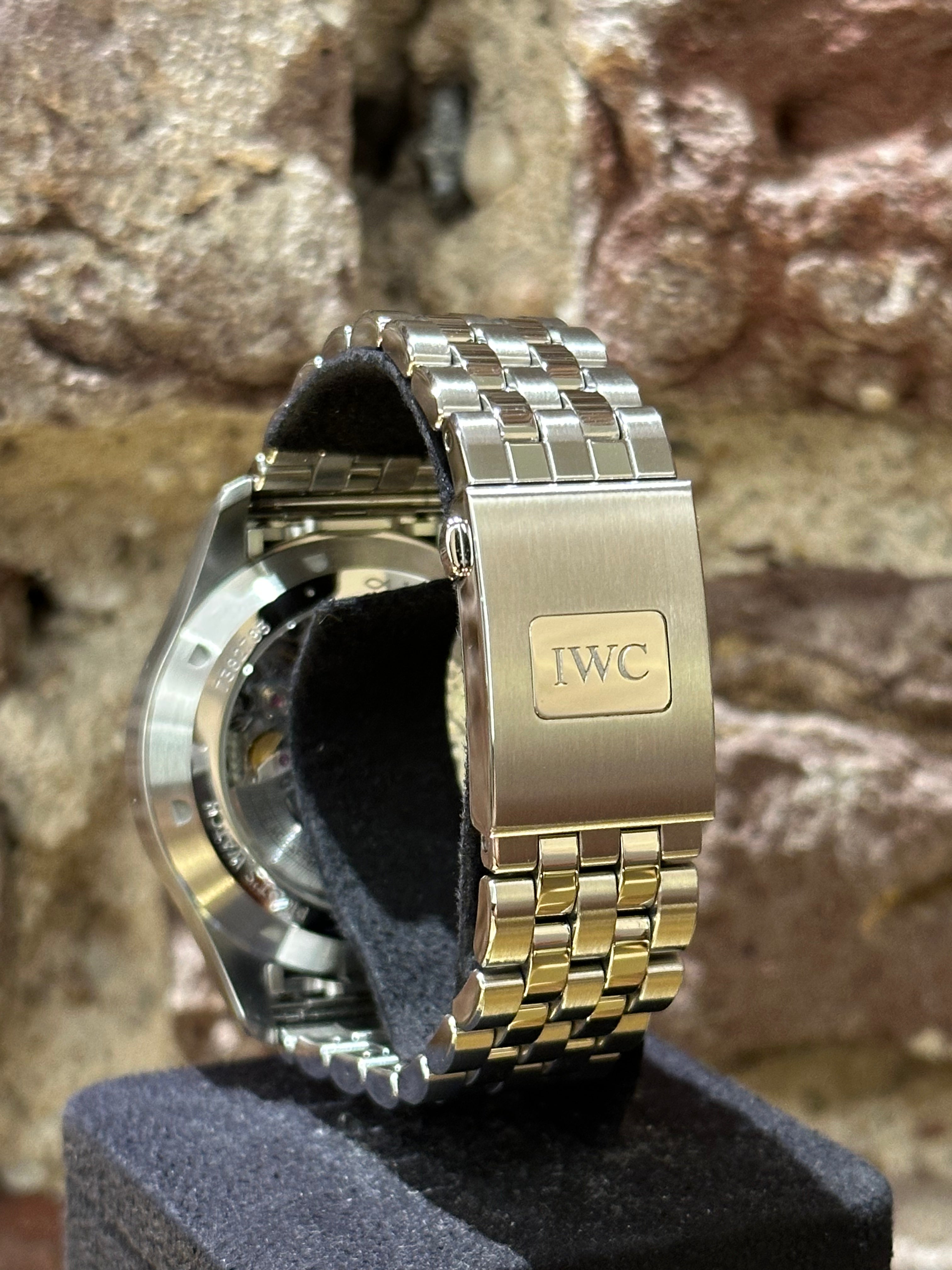 IWC Ingeneur Chronograph - Blaues Zifferblatt, Modell 2025, Ref.IW378004