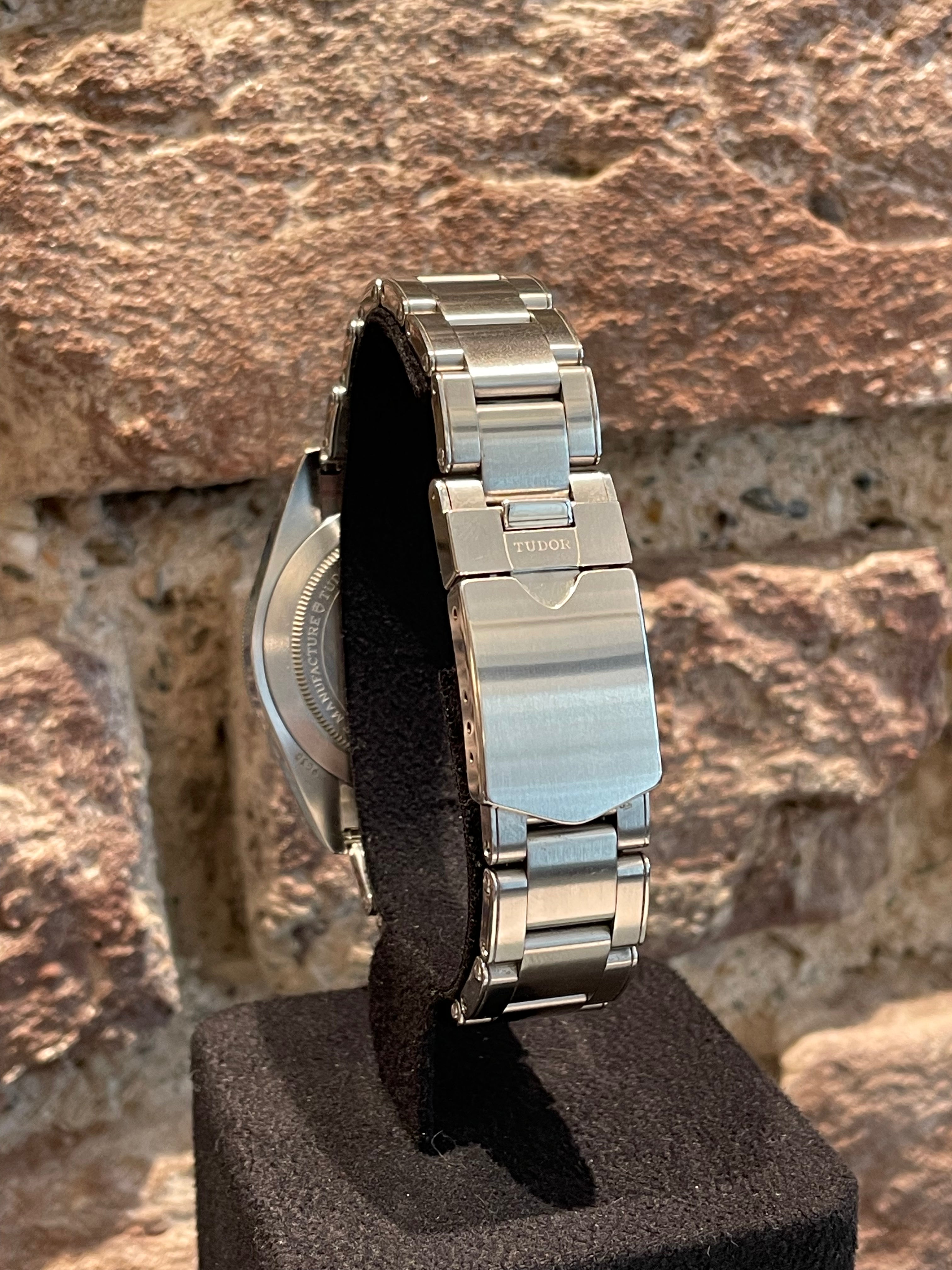 Tudor Black Bay 39 - Schwarzes Zifferblatt, Modell 2025, Ref.79030N