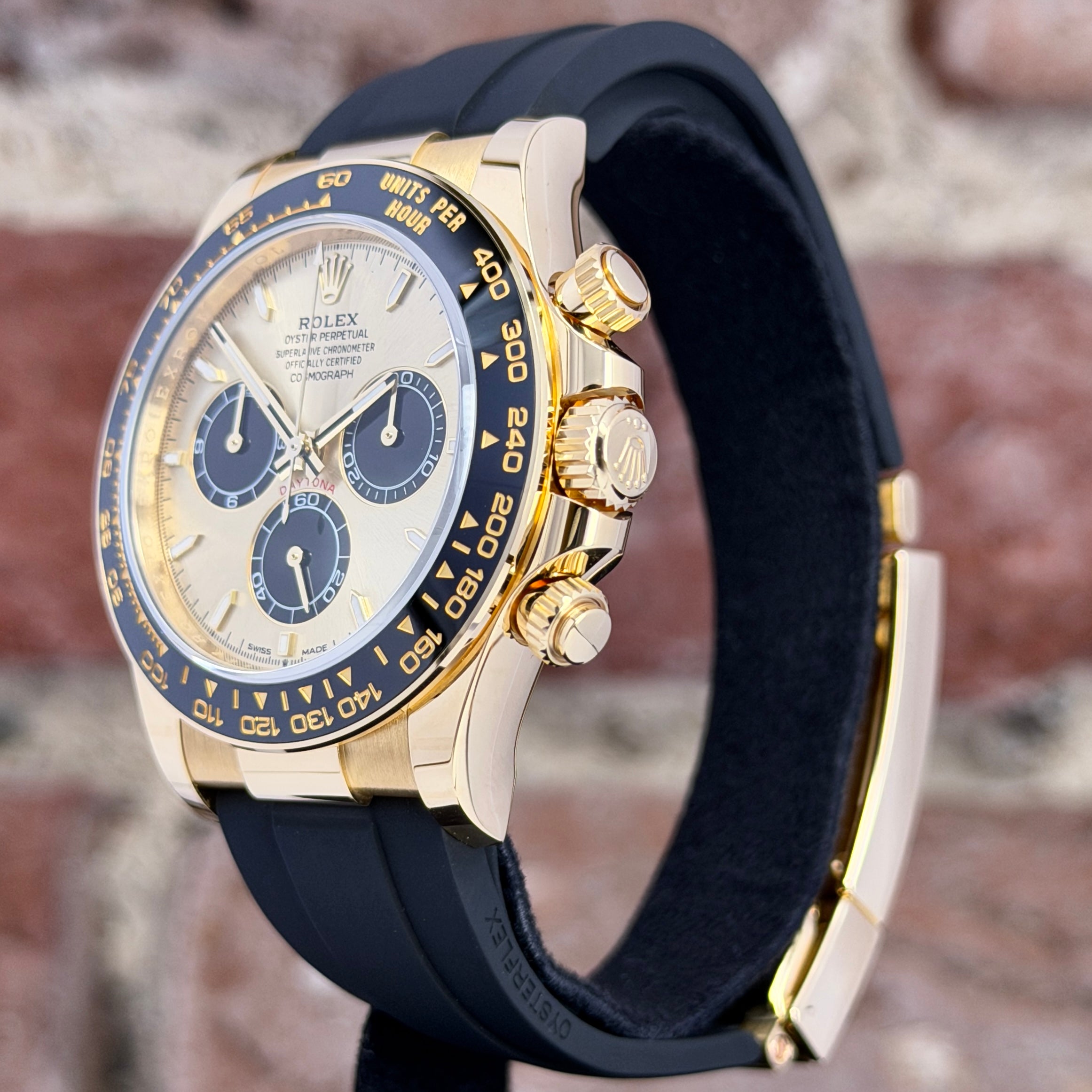 Rolex Daytona 40 - Goldenes Zifferblatt ,Pikachu‘ ,Modell 2024, Ref. 126518LN