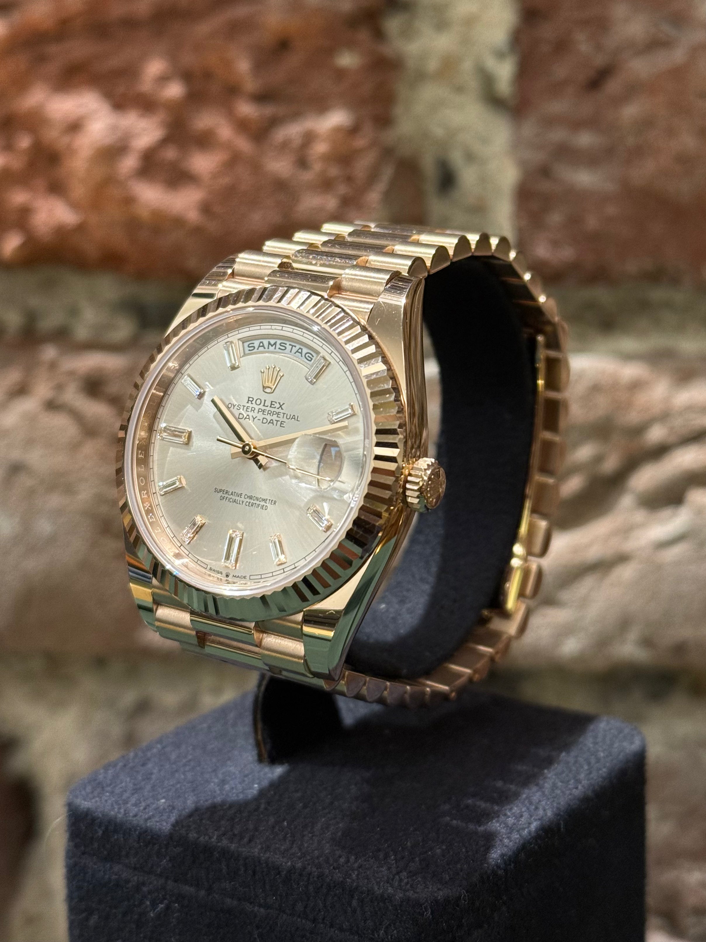 Rolex Daydate 40 - Sundust Zifferblatt mit Diamanten, Modell 2021, Ref.228235