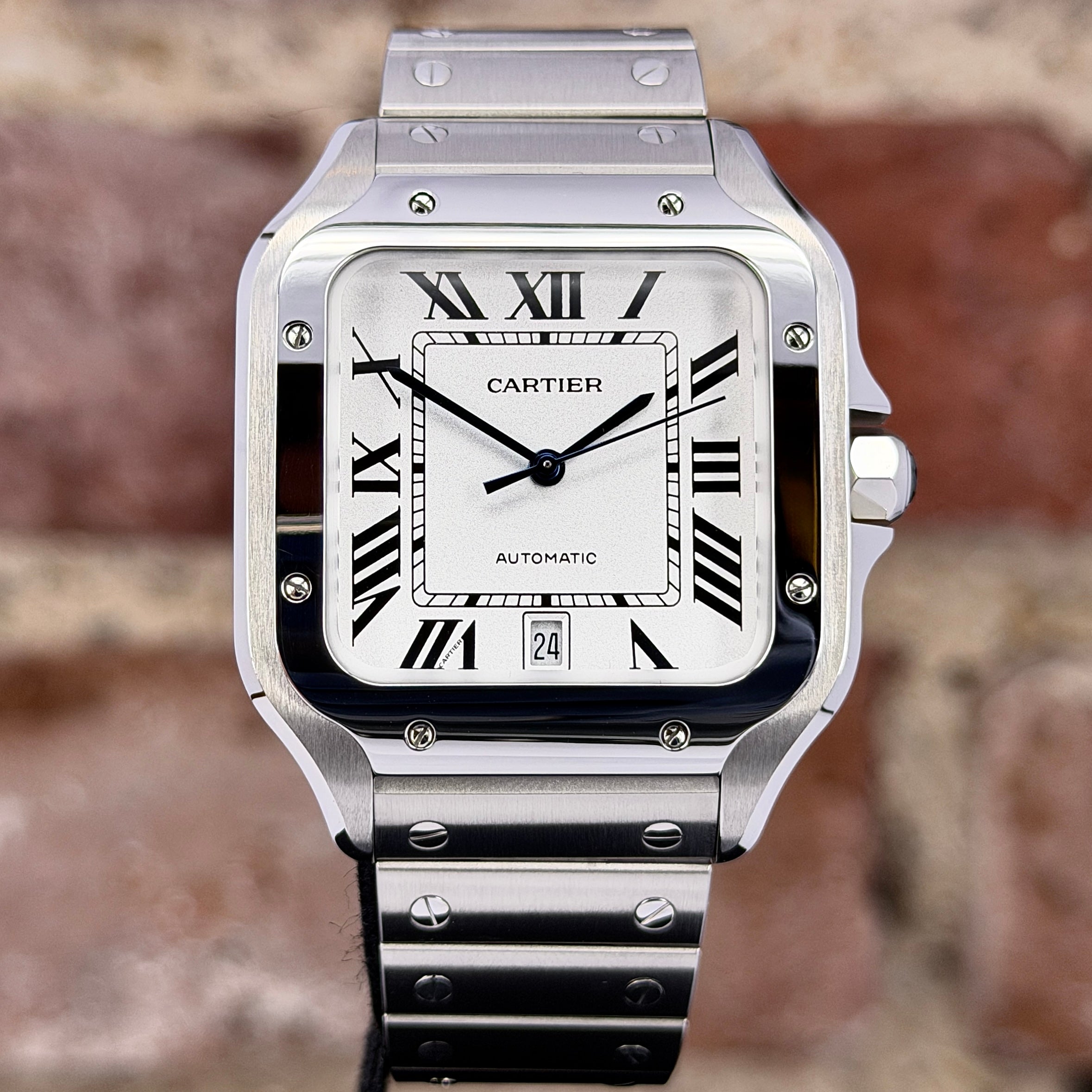 Cartier Santos- Großes Modell, Silbernes Zifferblatt, Modell 2025, Ref. WSSA0018