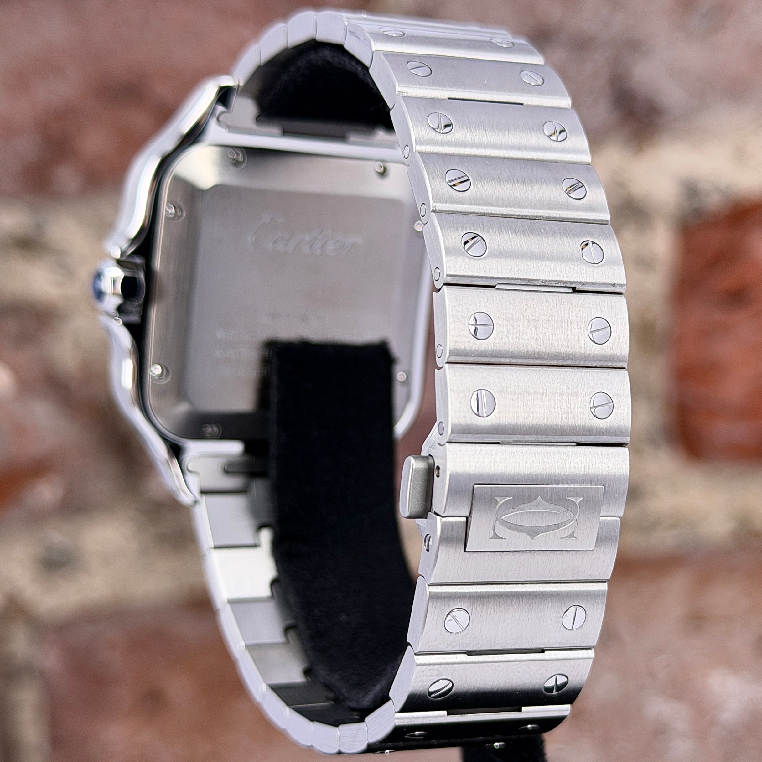 Cartier Santos- Großes Modell, Silbernes Zifferblatt, Modell 2025, Ref. WSSA0018
