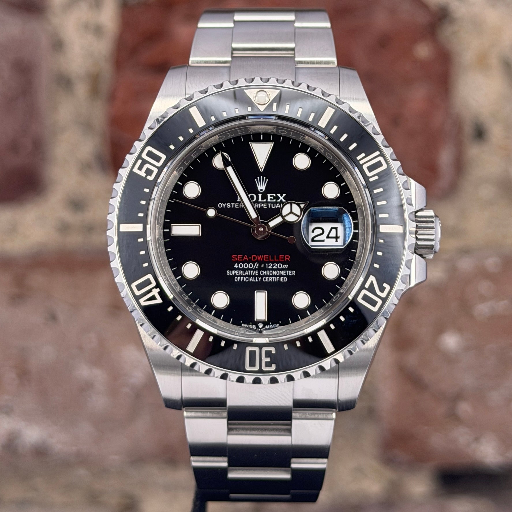 Rolex Seadweller 43 - Schwarzes Zifferblatt, Modell 2024, Ref.126600