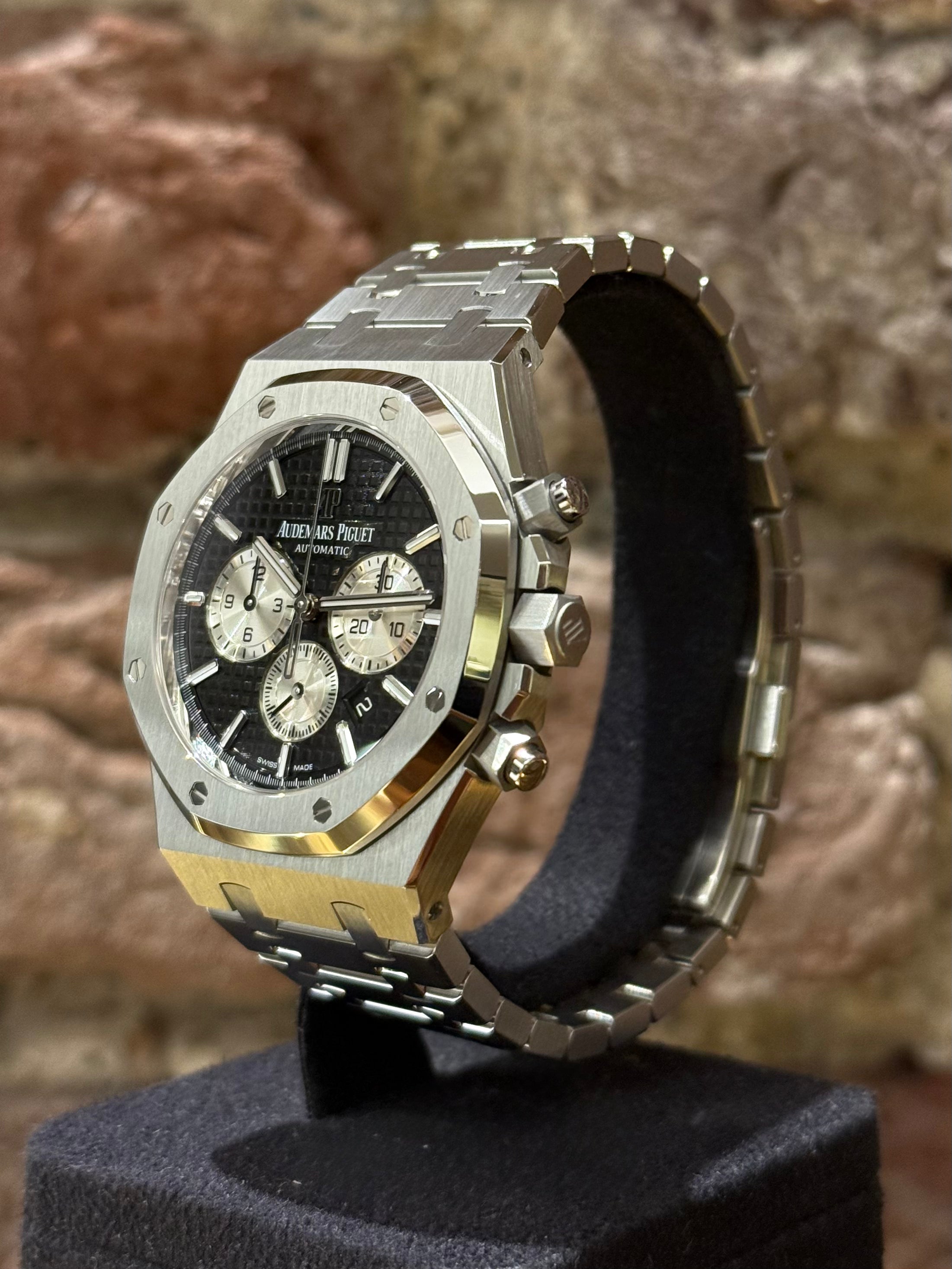 Audemars Piguet Royal Oak Chronograph - Schwarzes Zifferblatt, Modell 2021, Ref. 26331ST