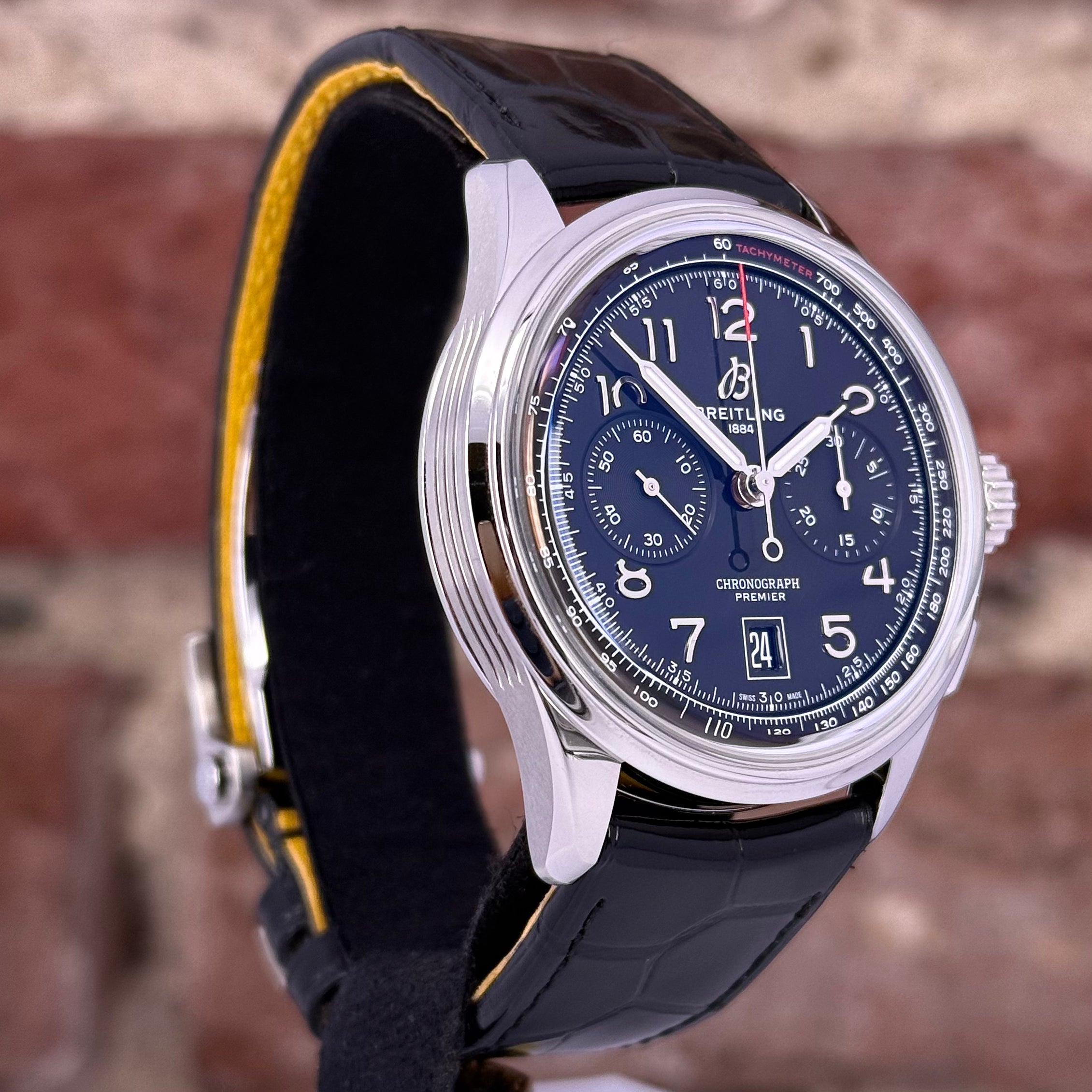Breitling Premier B01 42 - Schwarzes Zifferblatt, Modell 2026, Ref.AB0145
