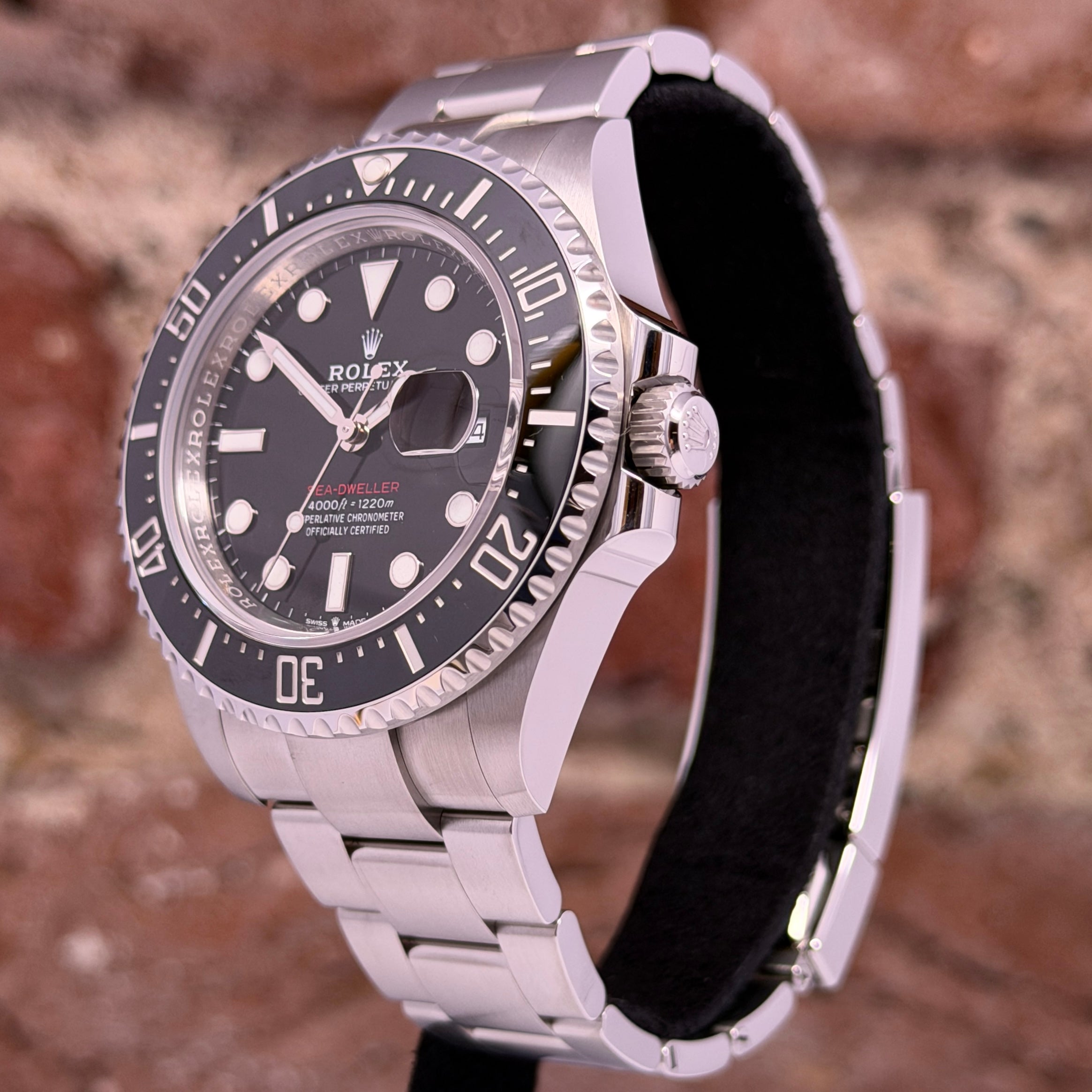 Rolex Sea-Dweller - Schwarzes Zifferblatt, Modell 2022, Ref. 126600