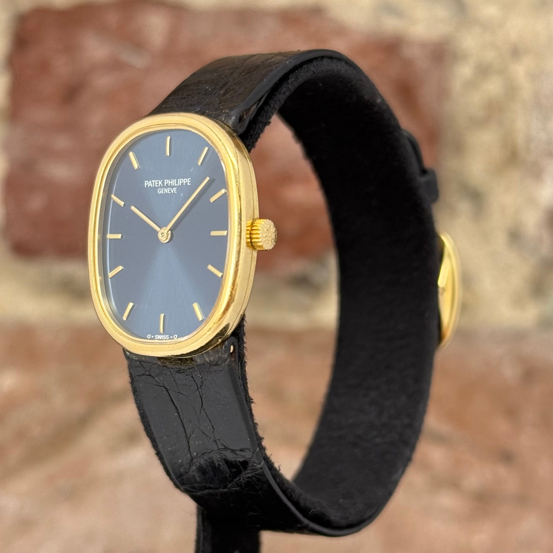 Patek Philippe Ellipse - Blaues Zifferblatt, Modell 1991, Ref.4226