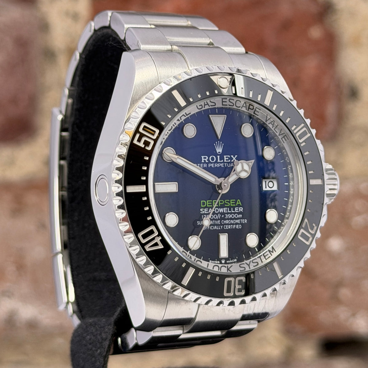 Rolex Deepsea 44 - Blau/Schwarzes Zifferblatt, Modell 2025, Ref.136660
