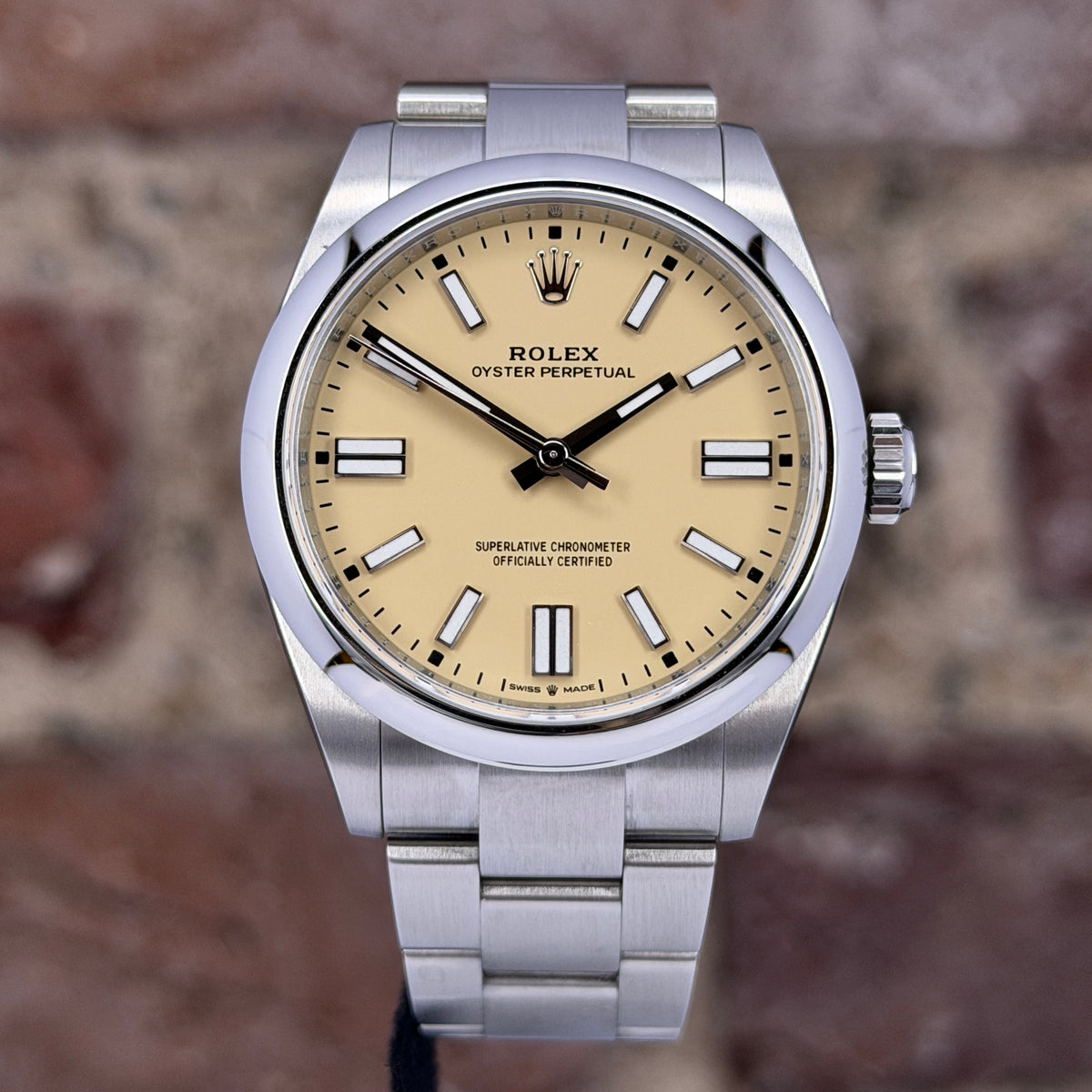 Rolex Oyster Perpetual 41 - Beige Zifferblatt, Modell 2026, Ref. 134300