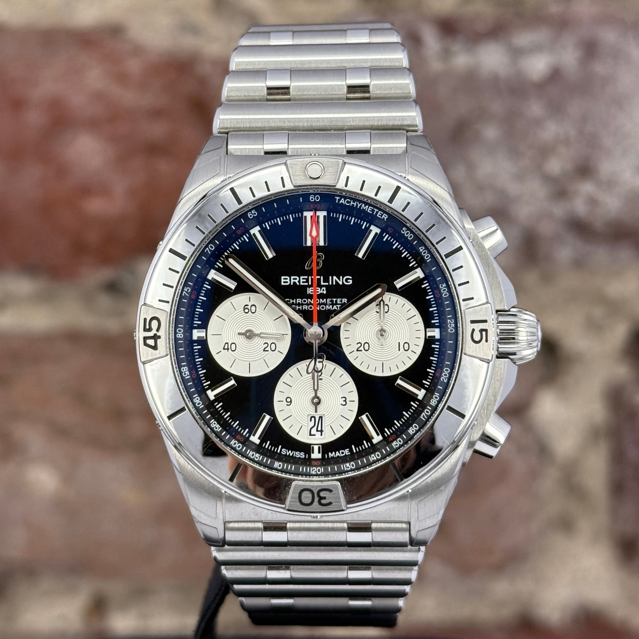 Breitling Super Chronomat 42 - Schwarzes Zifferblatt, Modell 2022, Ref.AB0134