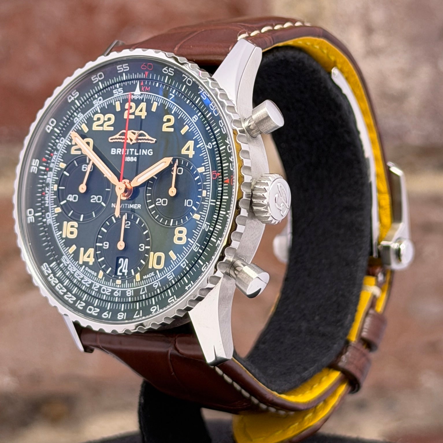 Breitling Navitimer B02 Chronograph 41 Cosmonaute - Grünes Zifferblatt, Ref. AB0230