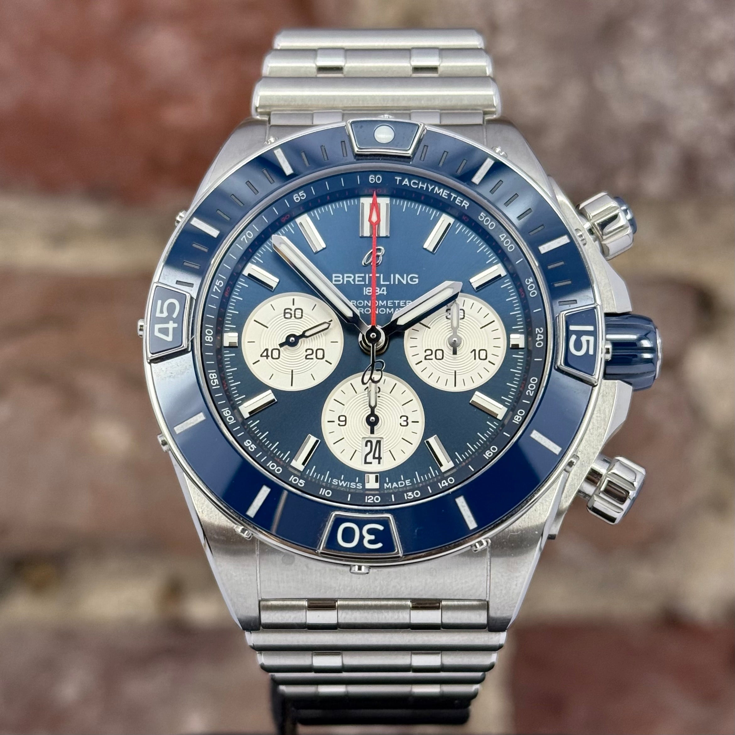 Breitling Super Chronomat 44, Blaues Zifferblatt, Modell 2024, Ref.AB0136