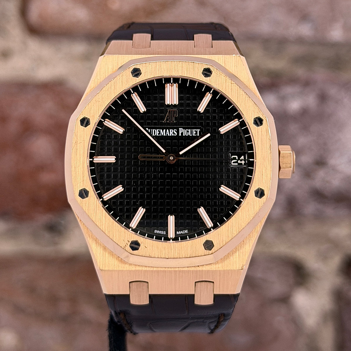 Audemars Piguet Royal Oak -Schwarzes Zifferblatt,  Modell 2021, Ref.1550OR