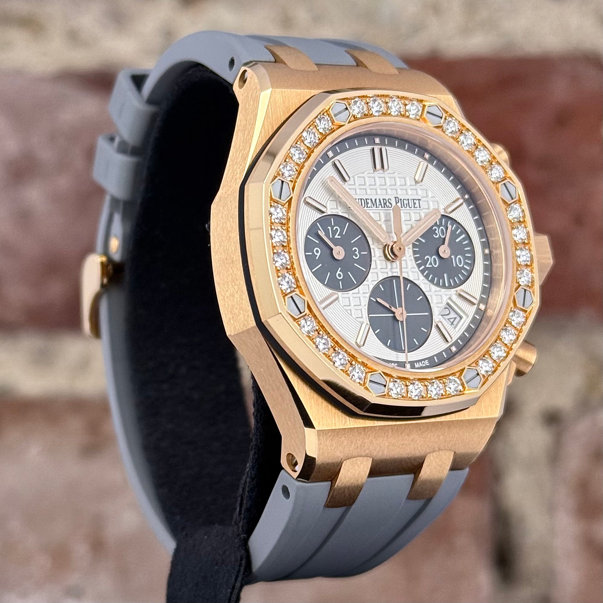 Audemars Piguet - Weißes Zifferblatt, Modell 2022, Ref.26231OR