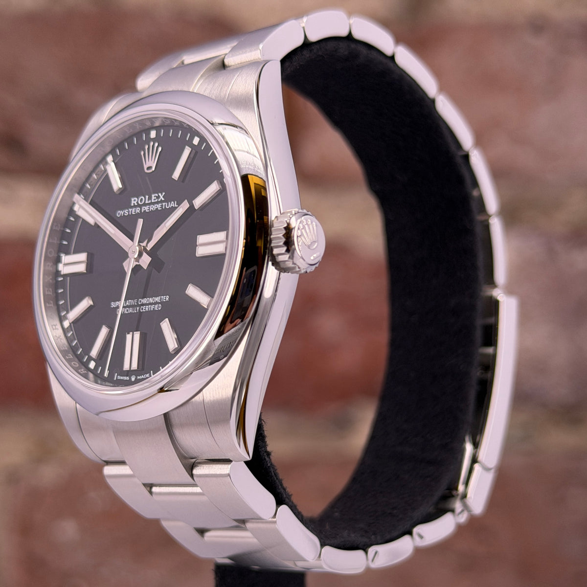 Rolex Oyster Perpetual 41 - Schwarzes Zifferblatt, Modell 2026, Ref.134300