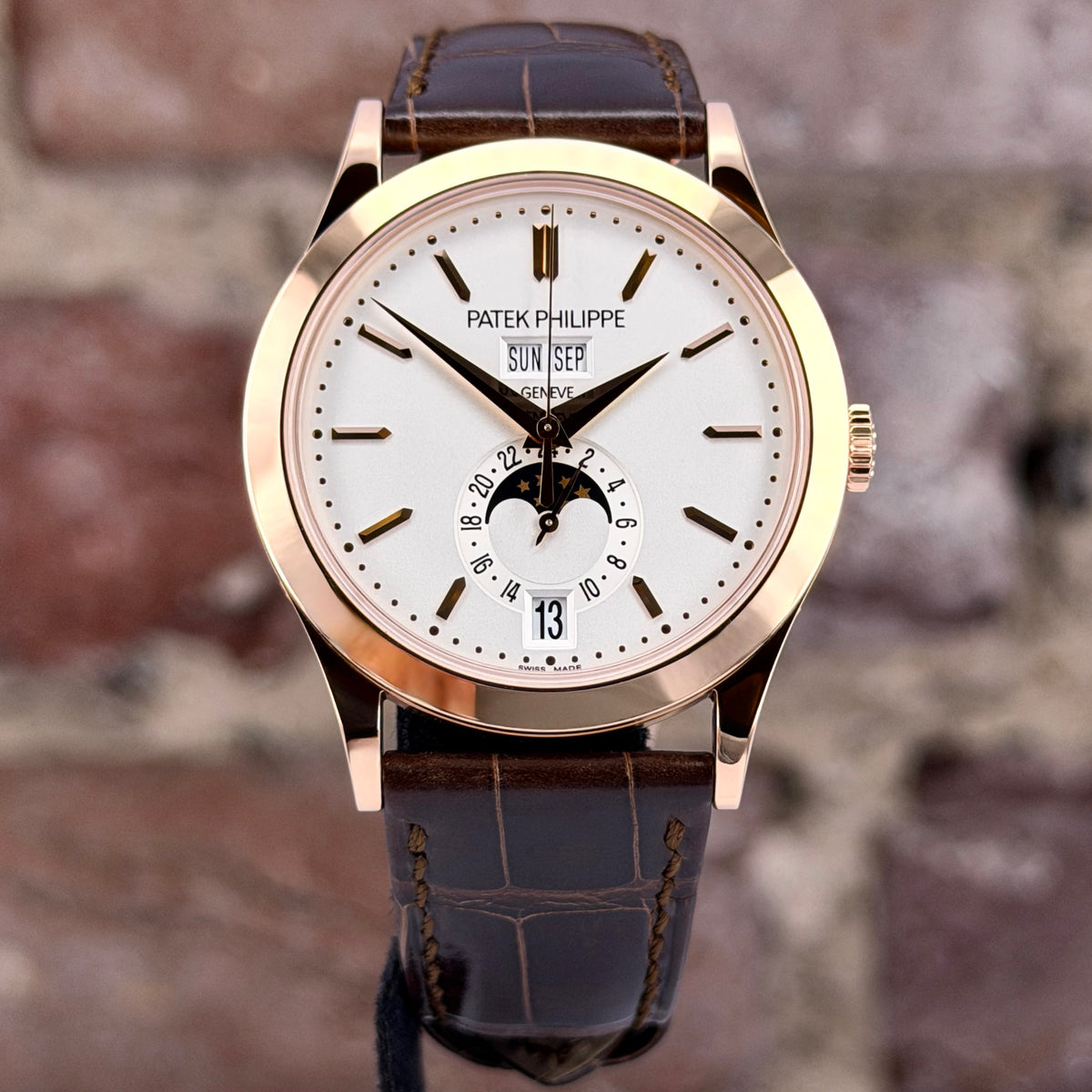 Patek Philippe Annual Calendar - Silbernes Zifferblatt, Modell 2026, Ref.5396R-011