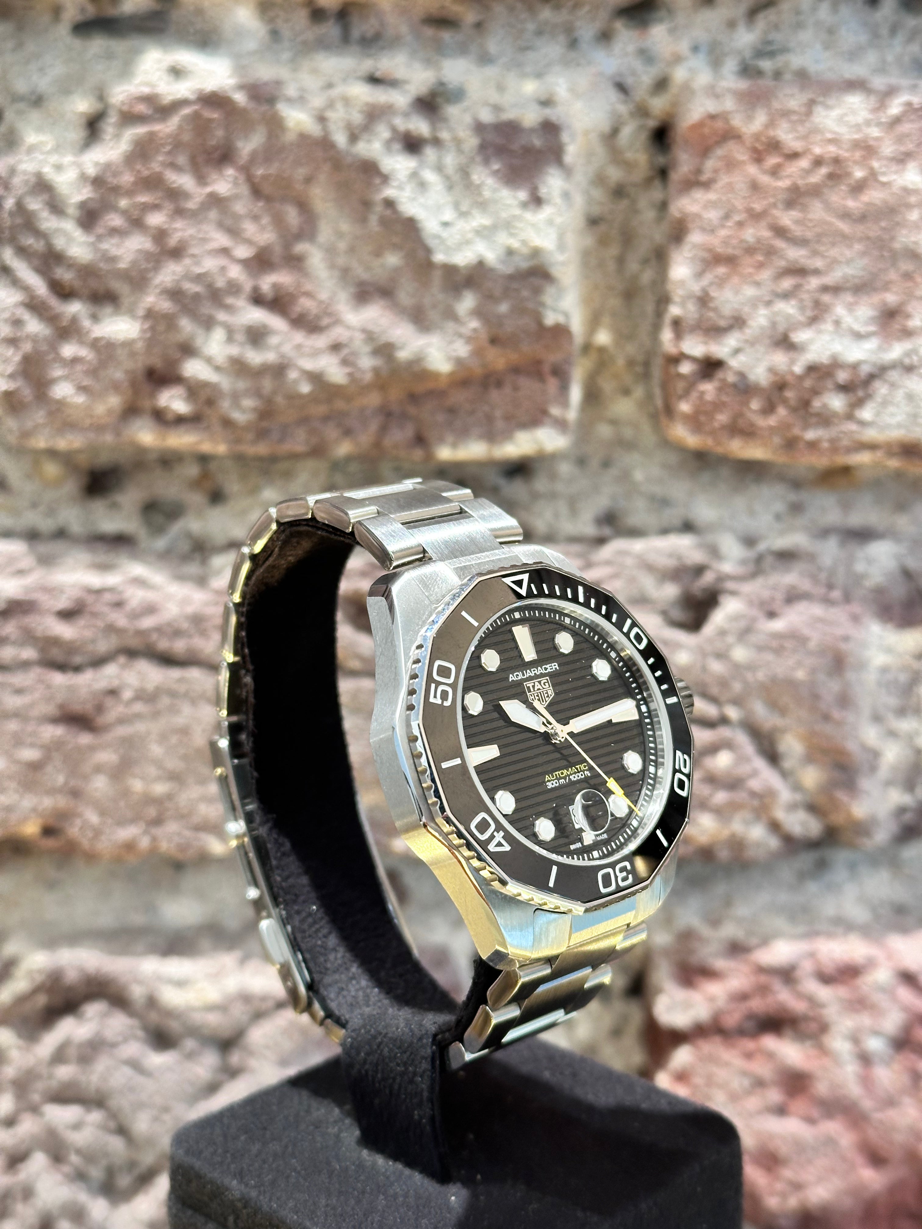 Tag Heuer Aquaracer 43 - Schwarzes Zifferblatt, Modell 2025, Ref.WBP201A