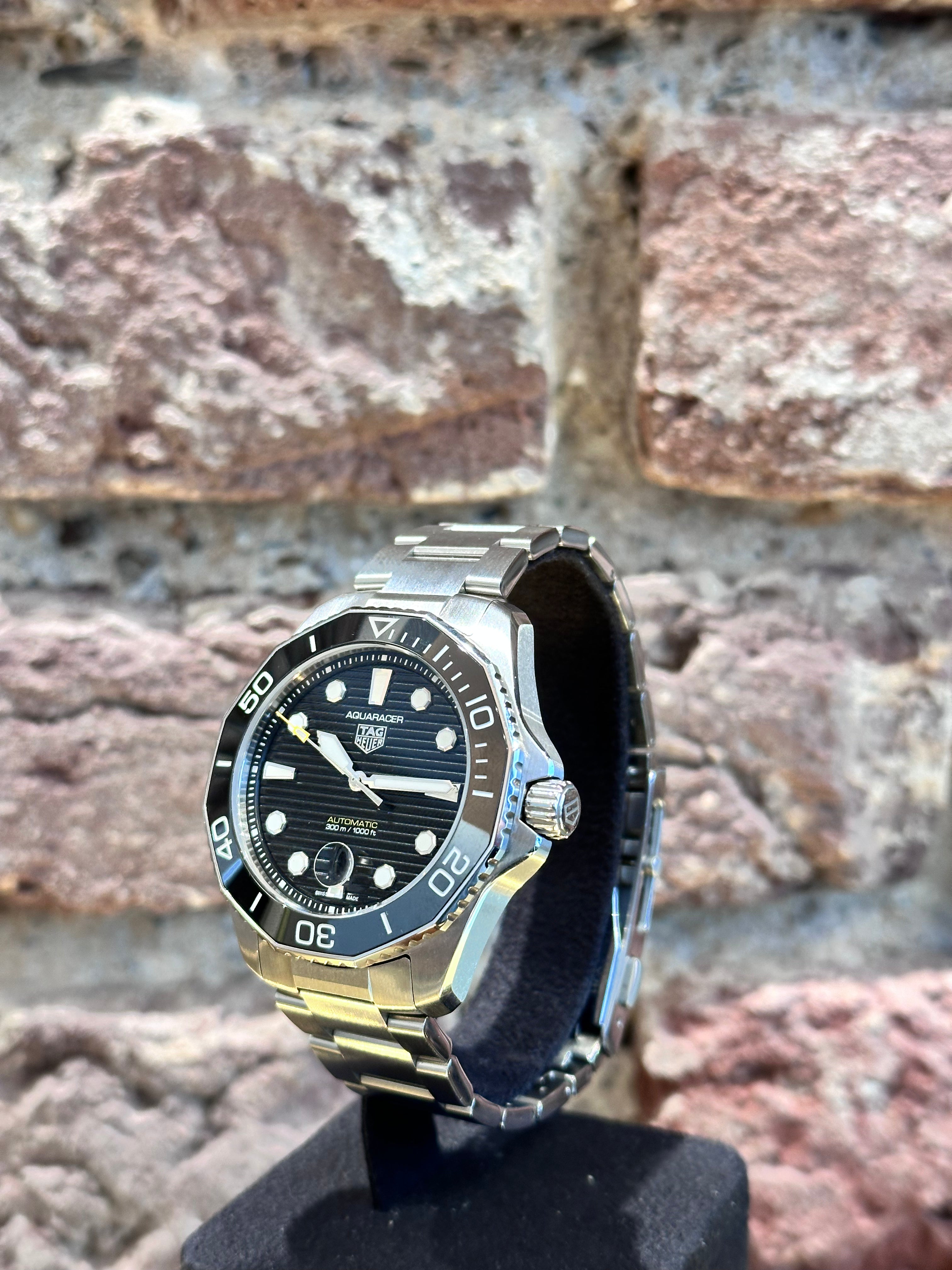 Tag Heuer Aquaracer 43 - Schwarzes Zifferblatt, Modell 2025, Ref.WBP201A