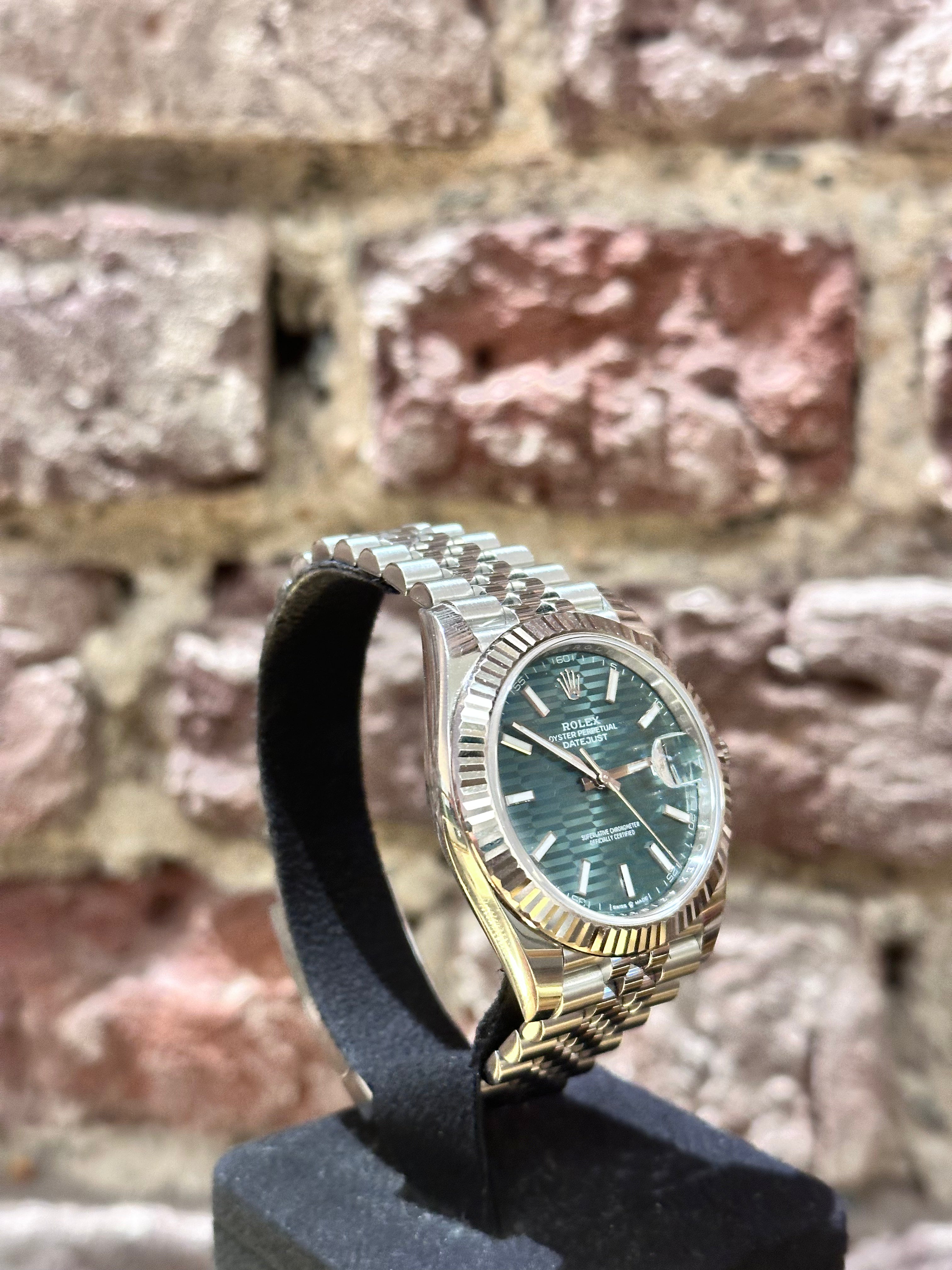 Rolex Datejust 41 - Grünes Motiv Zifferblatt, Modell 2024, Ref.126334