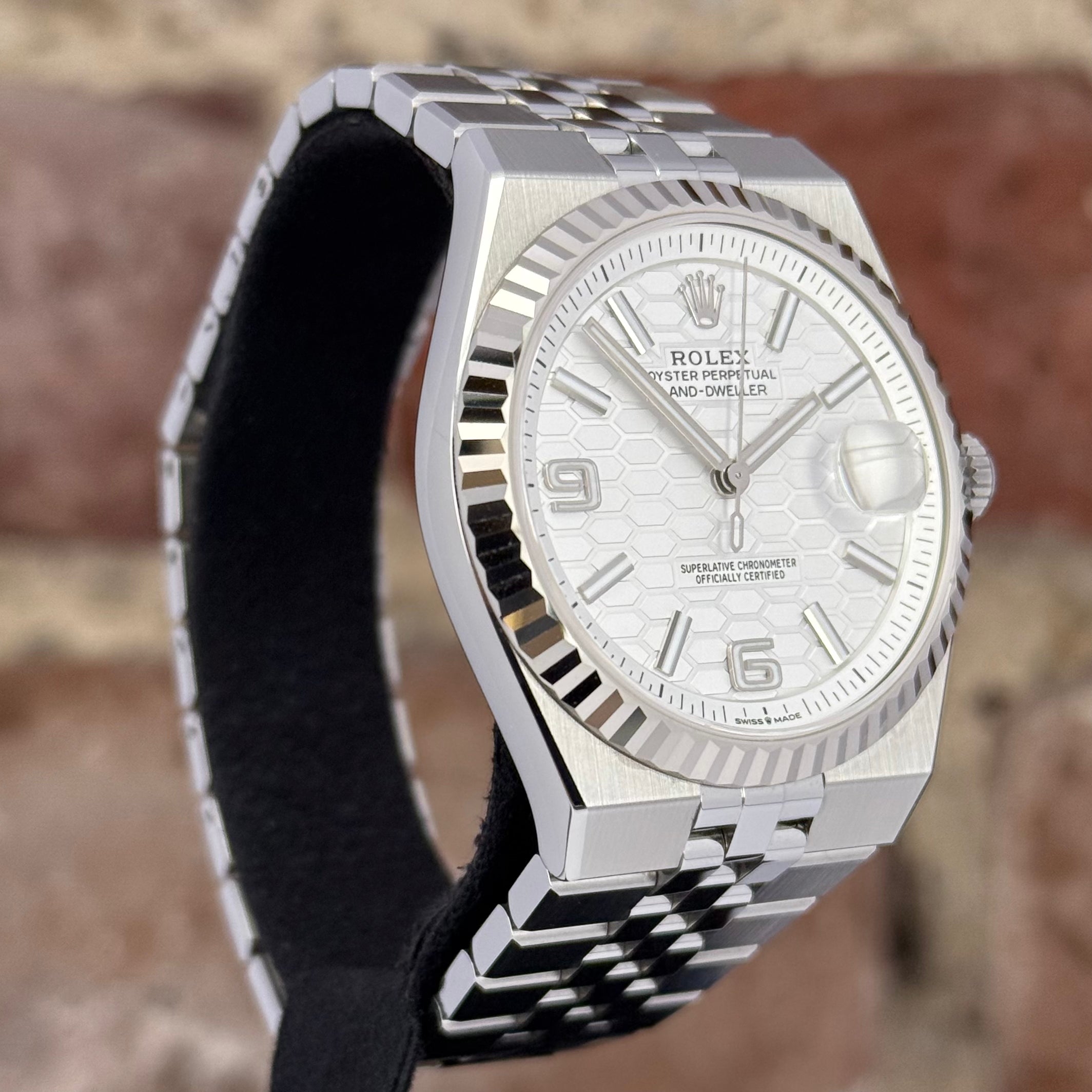 Rolex Land-Dweller - Weißes Zifferblatt, Modell 2026, Ref. 127334