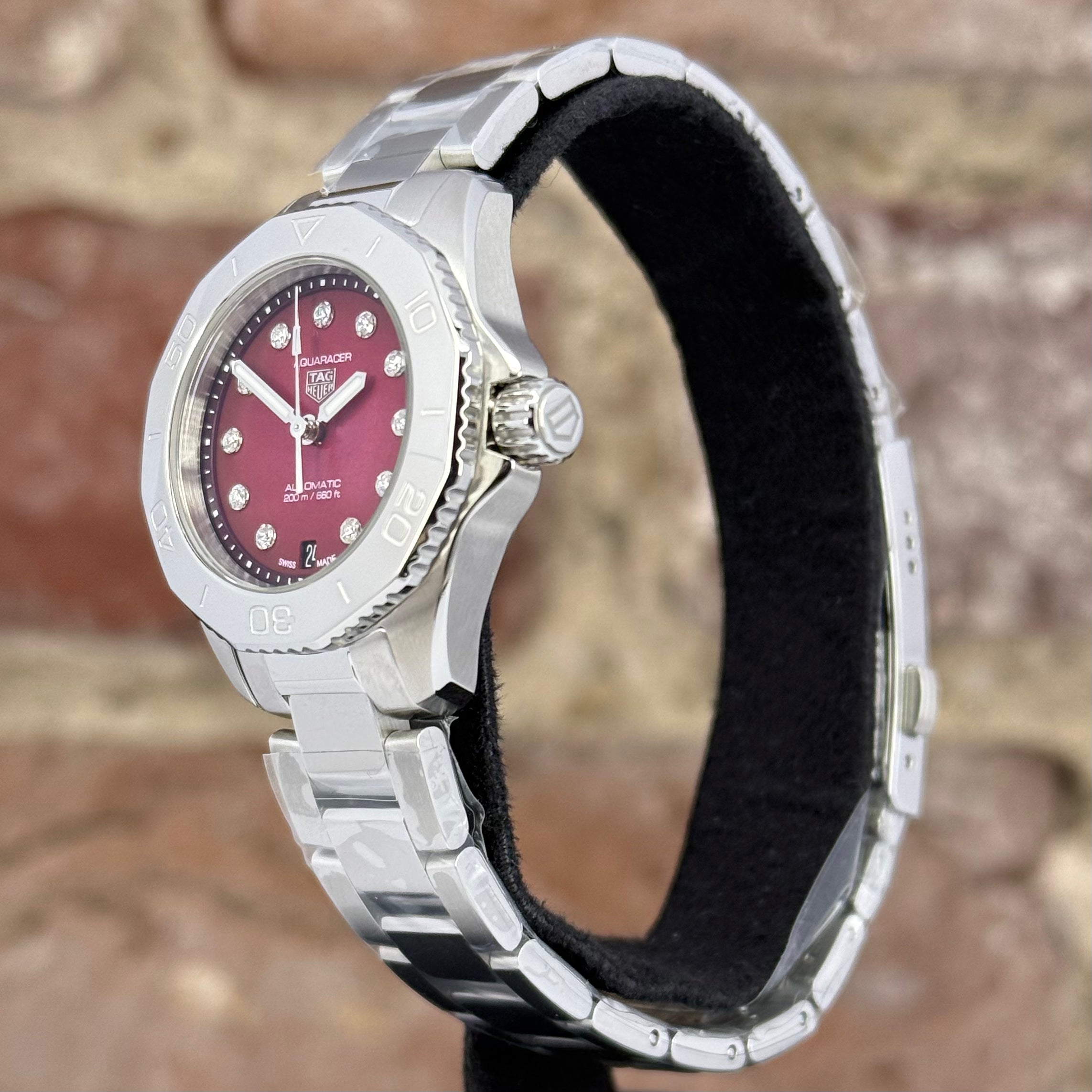 TAG Heuer Aquaracer Professional 200 - Pinkes Zifferblatt mit Diamanten, Modell 2026, Ref. WBP2414