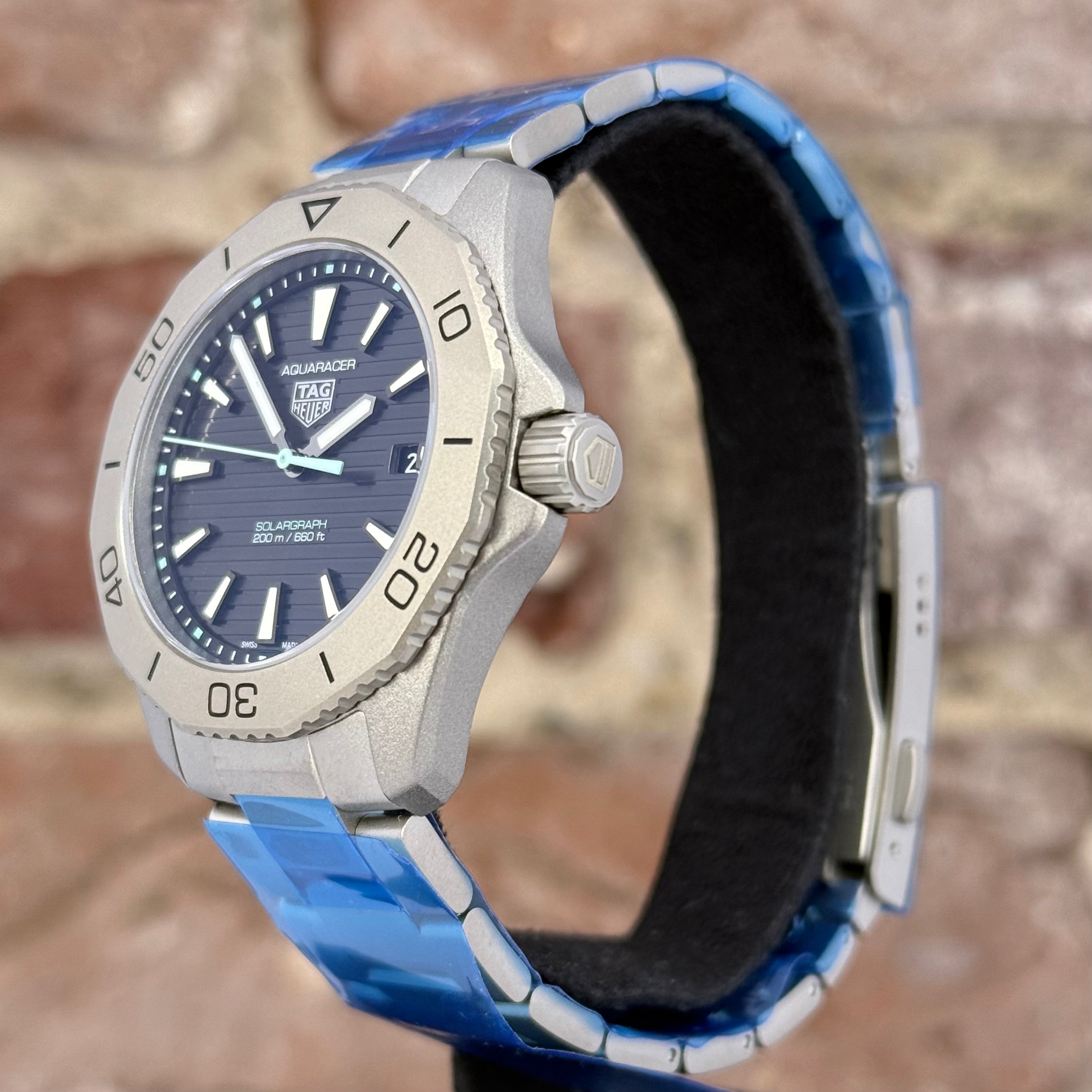 TAG Heuer Aquaracer Professional 200 Solargraph - Schwarzes Zifferblatt, Modell 2026, Ref. WBP1180