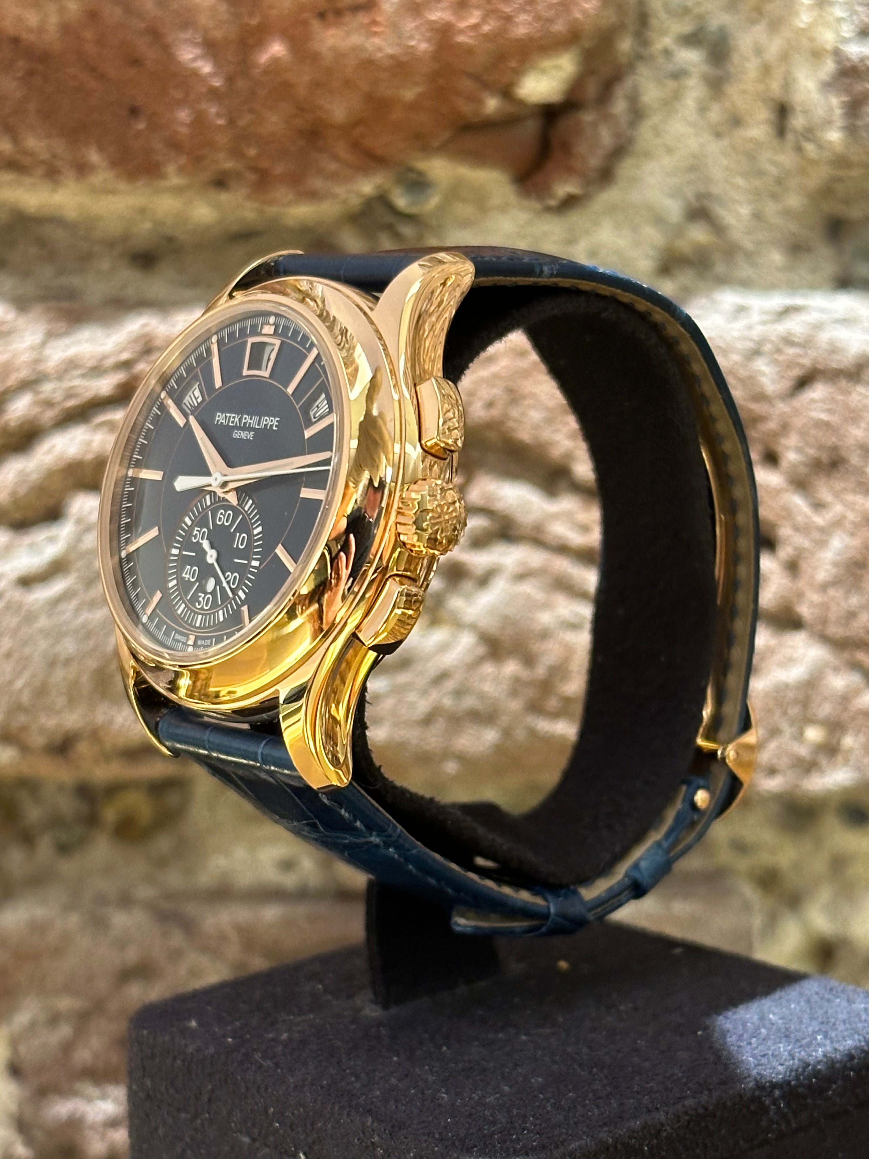 Patek Philippe 42 - Blaues Zifferblatt, Modell 2024, Ref.5905R