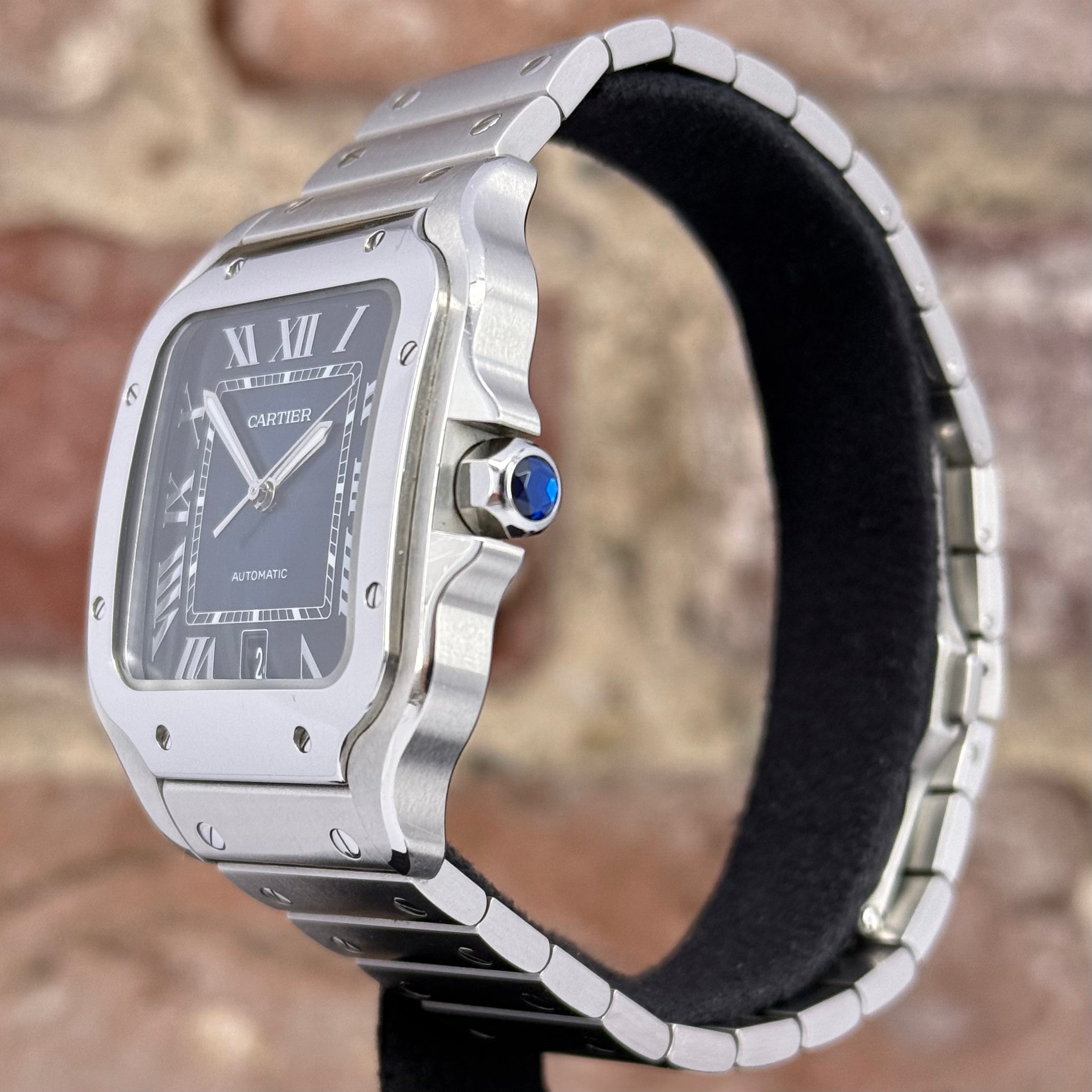 Cartier Santos- Großes Modell, Blaues Zifferblatt, Modell 2021, Ref. WSSA0030