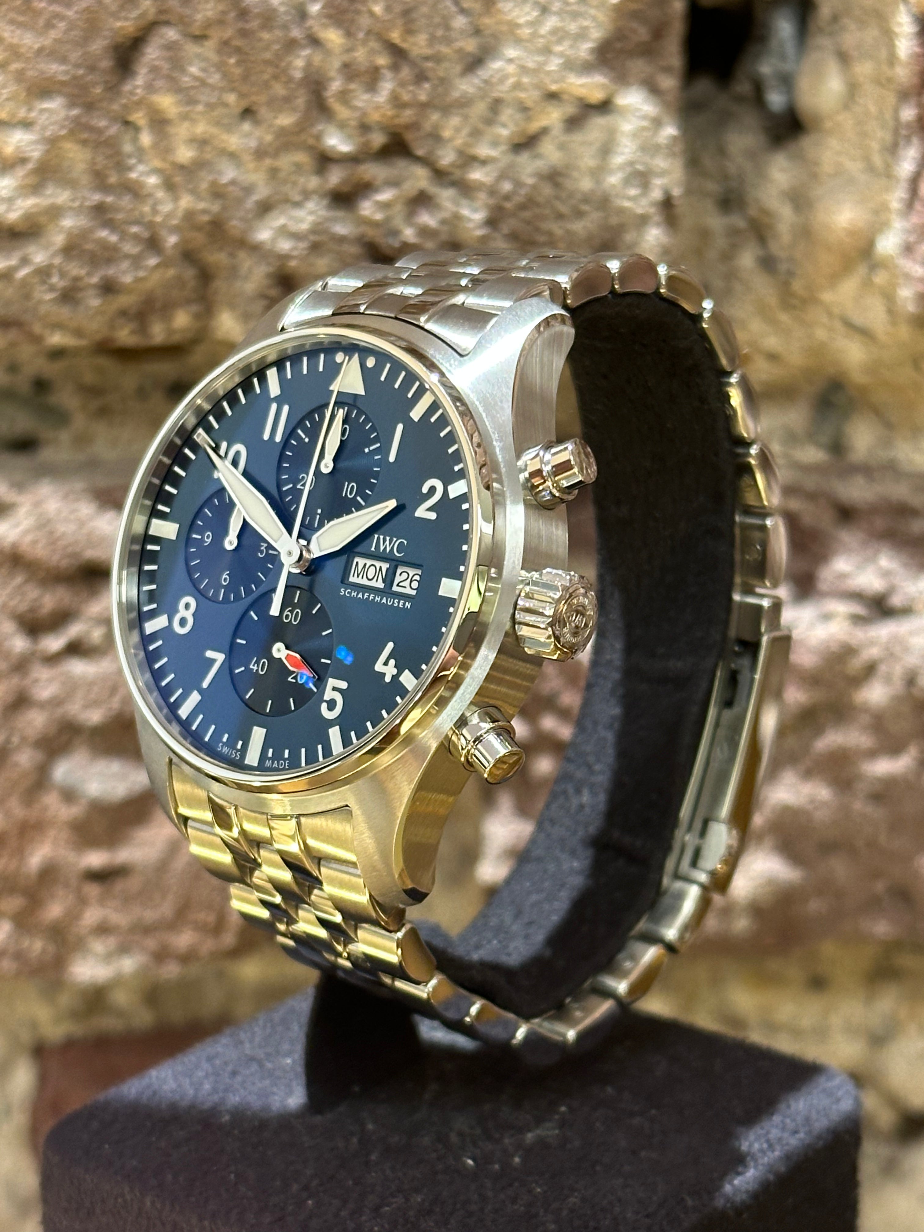IWC Ingeneur Chronograph - Blaues Zifferblatt, Modell 2025, Ref.IW378004