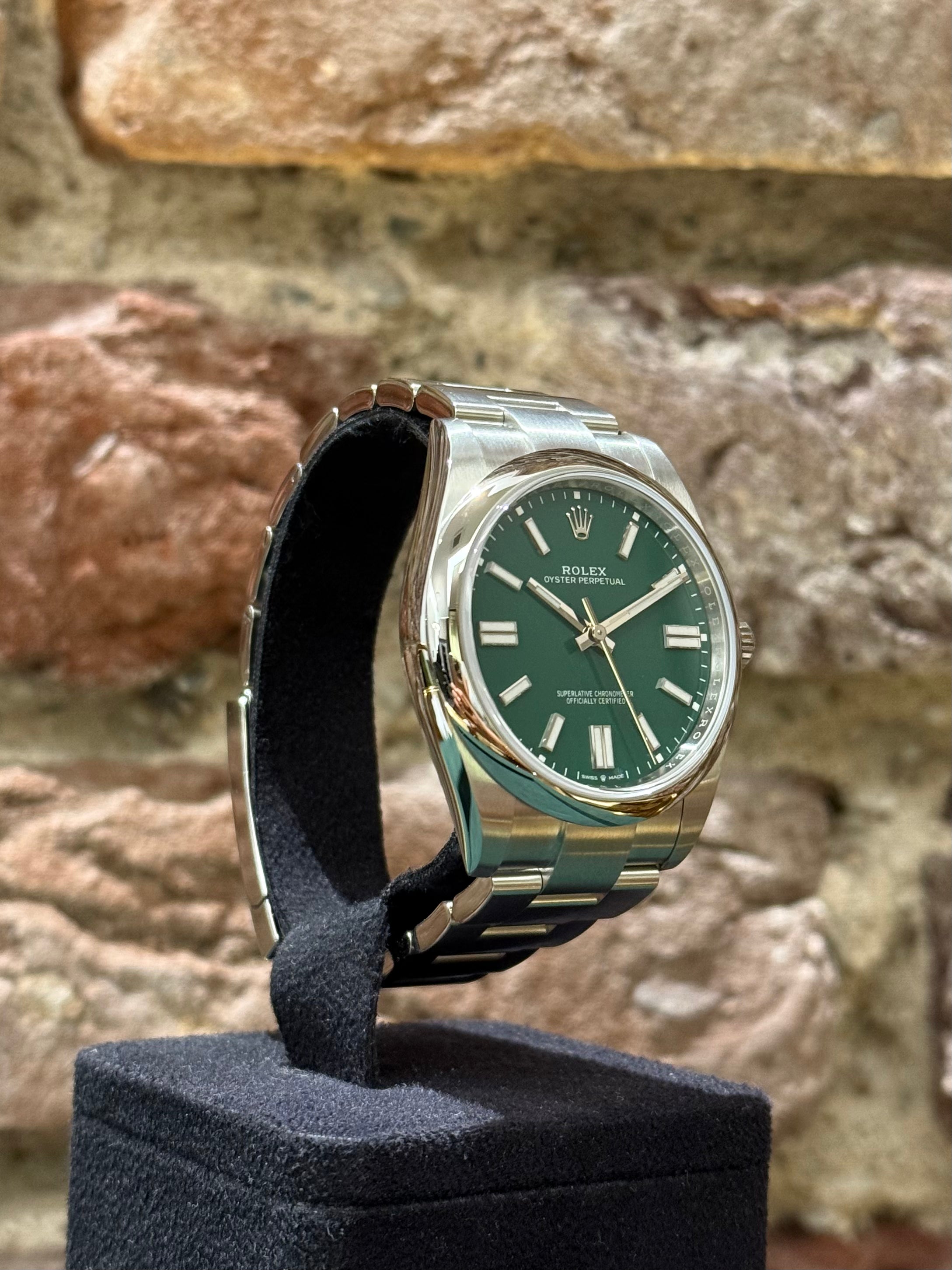 Rolex Oyster Perpetual 41 - Grünes Zifferblatt, Modell 2025, Ref.124300