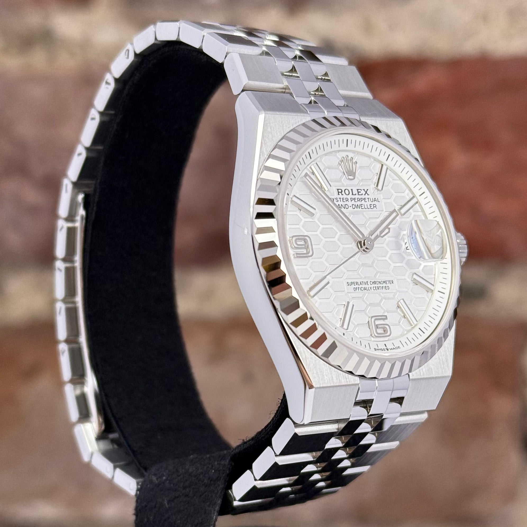 Rolex Land-Dweller - Weißes Zifferblatt, Modell 2026, Ref. 127234