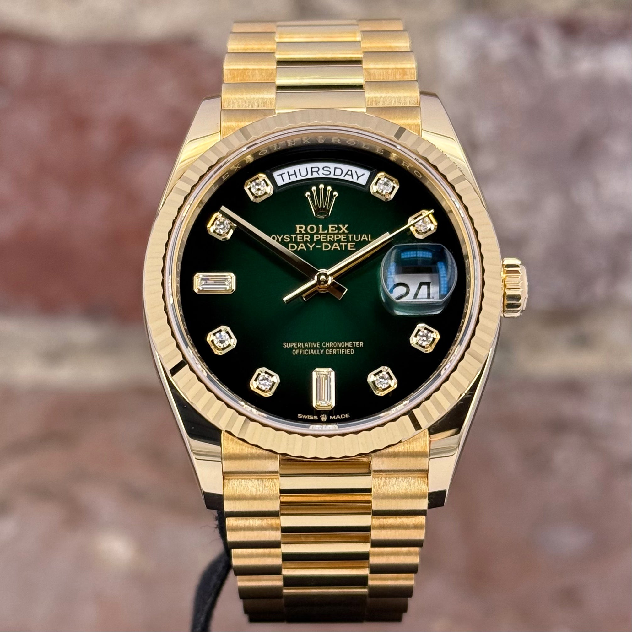 Rolex Day Date 36 – Grünes Ombre Zifferblatt mit Diamanten, Modell 2021, Ref. 128238