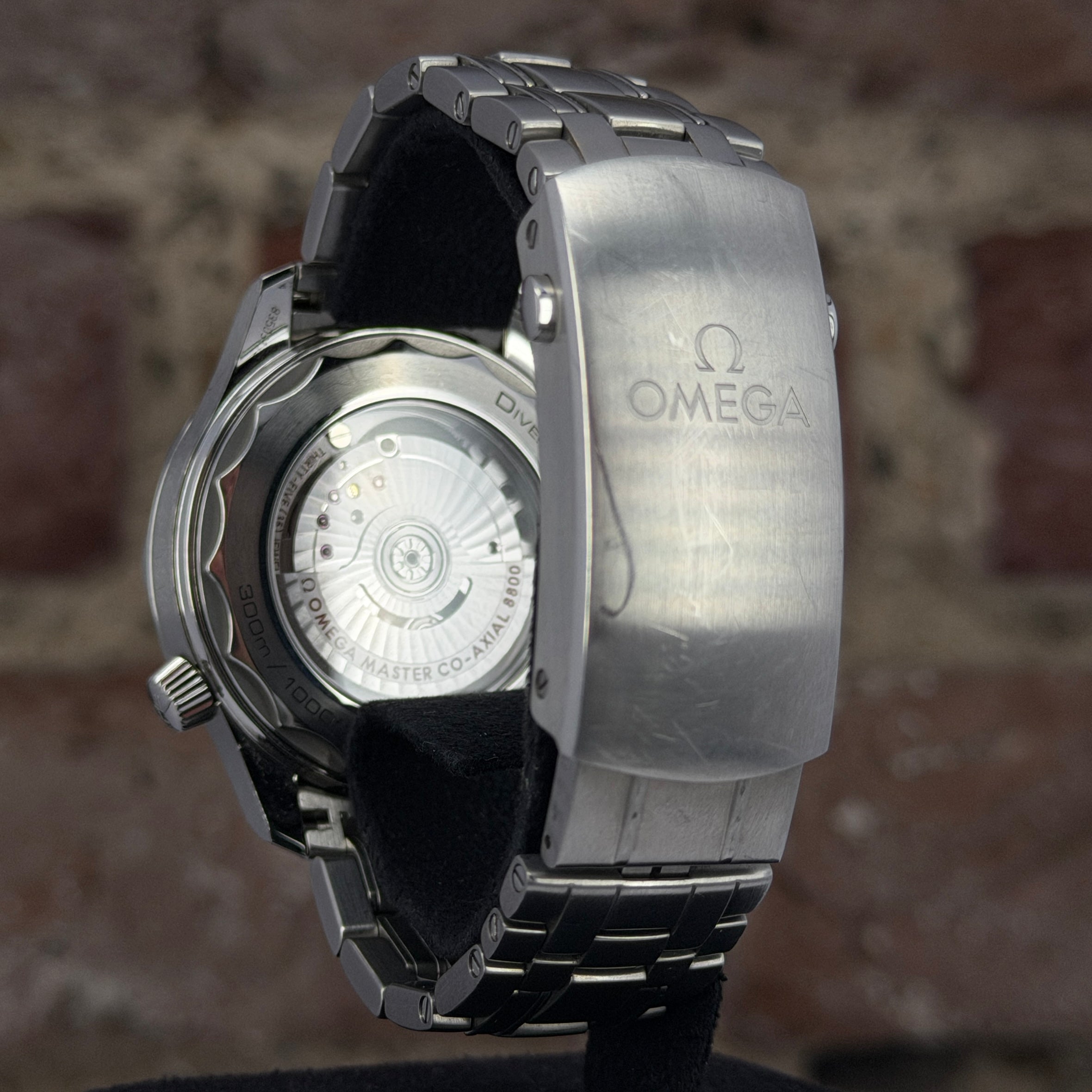 Omega Seamaster 42 - Schwarzes Zifferblatt, Modell 2022 Ref. 210.30.42.20.01.001