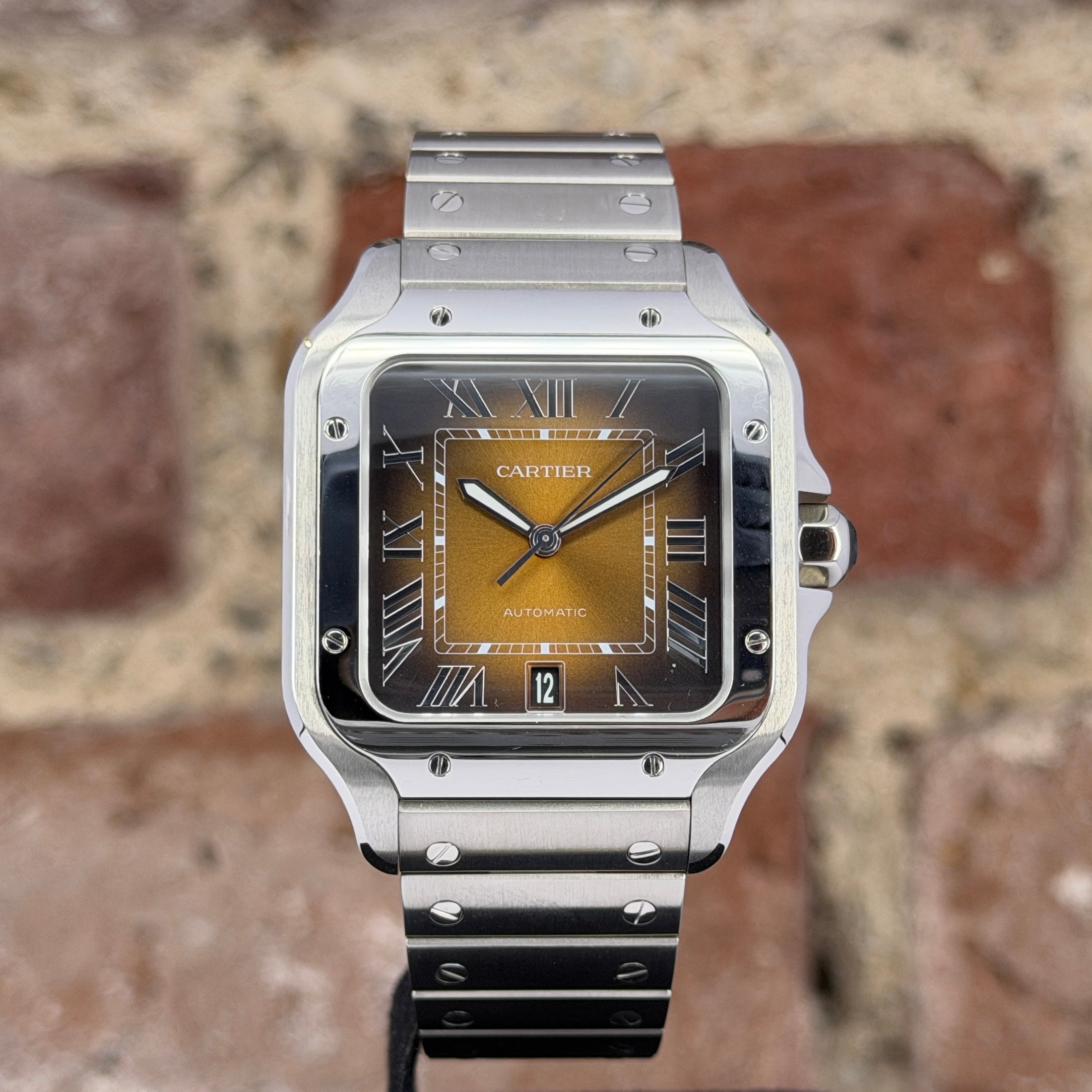 Cartier Santos - Großes Modell, Braunes Zifferblatt, Modell 2025, Ref.WSSA0064