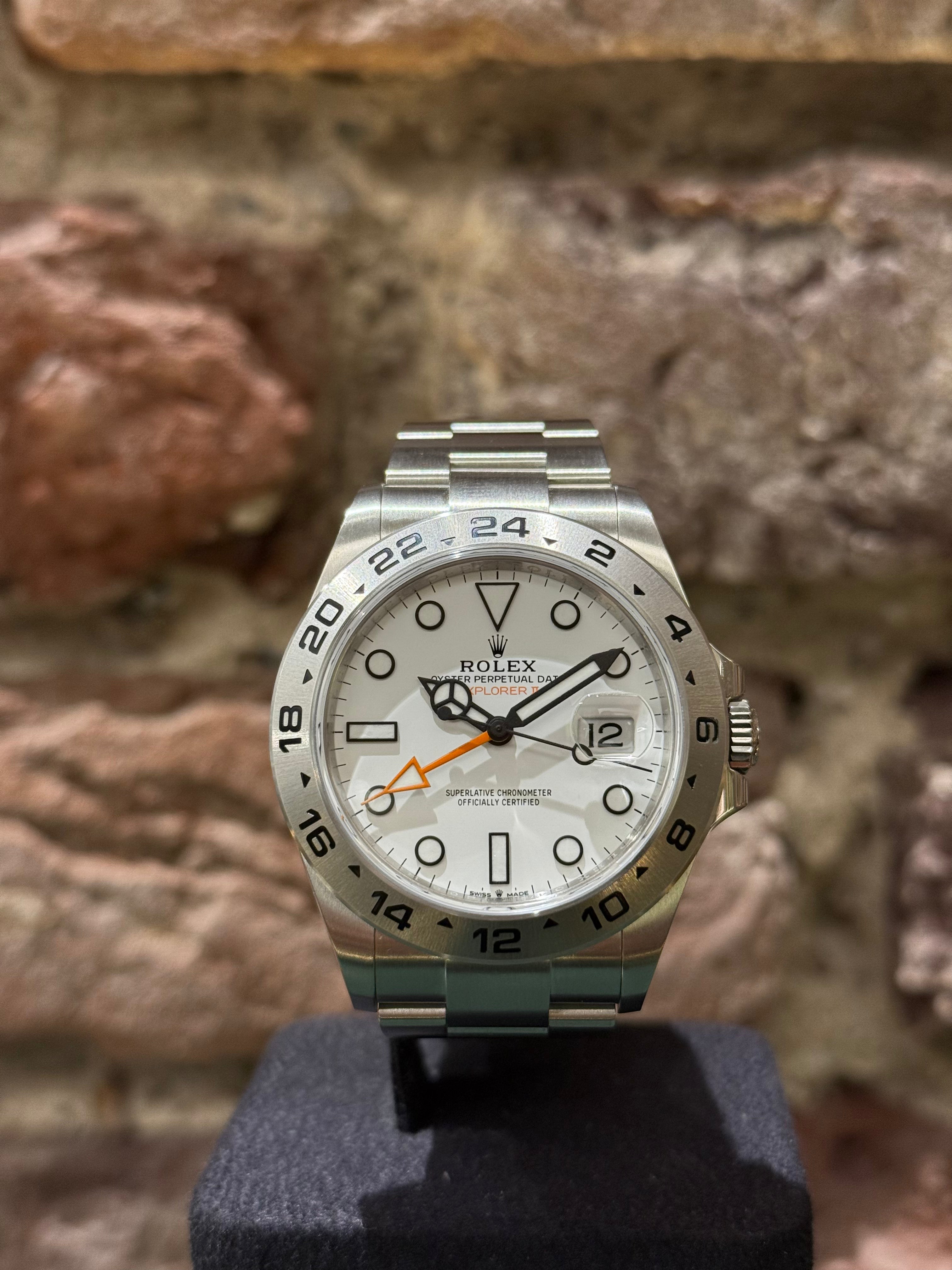 Rolex Explorer II - Weißes Zifferblatt, Modell 2025, Ref.226570