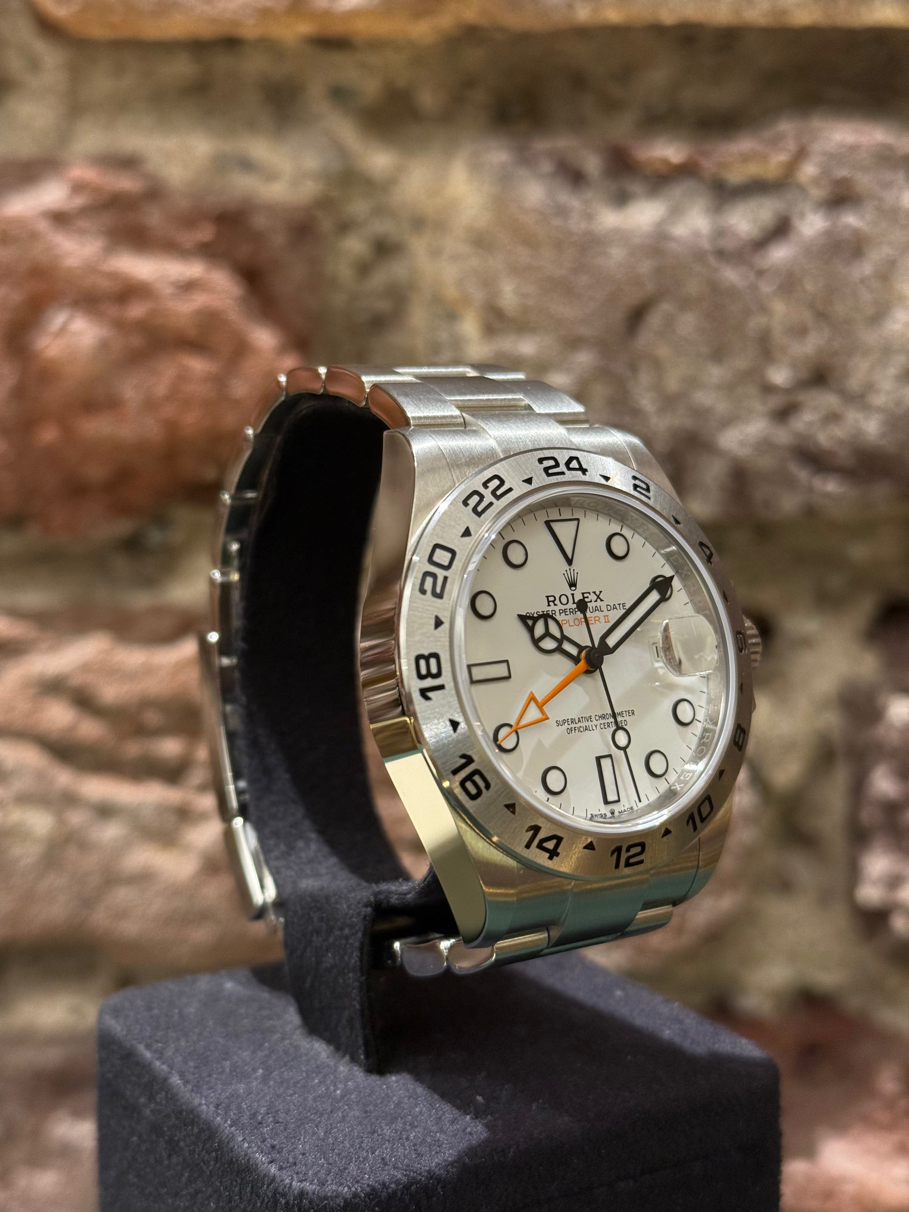 Rolex Explorer II - Weißes Zifferblatt, Modell 2025, Ref.226570