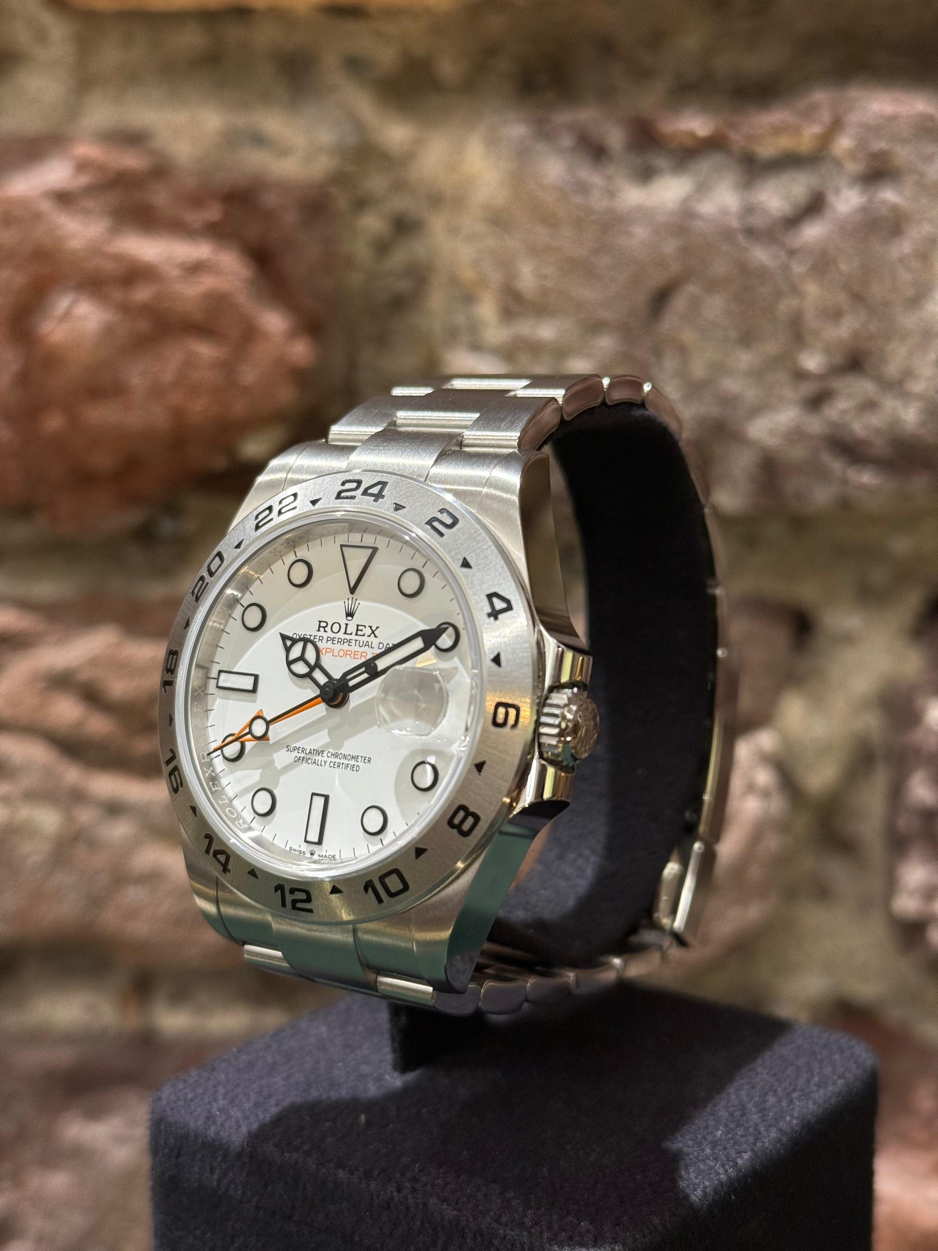 Rolex Explorer II - Weißes Zifferblatt, Modell 2025, Ref.226570
