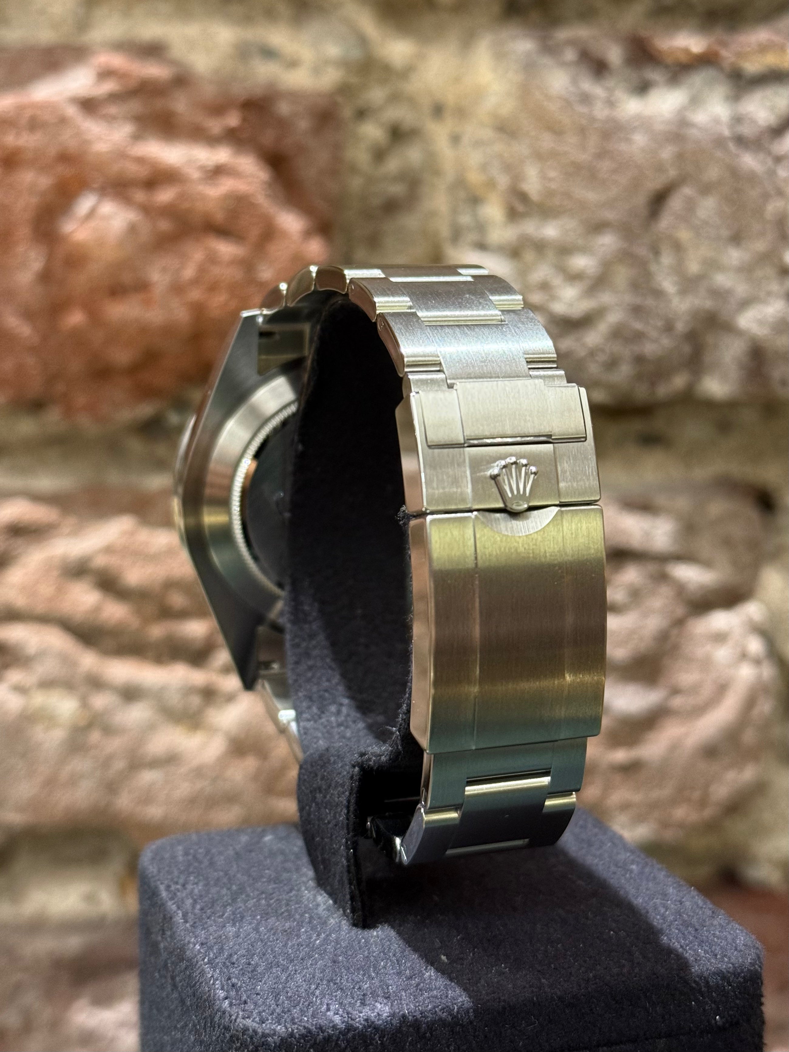 Rolex Explorer II - Weißes Zifferblatt, Modell 2025, Ref.226570